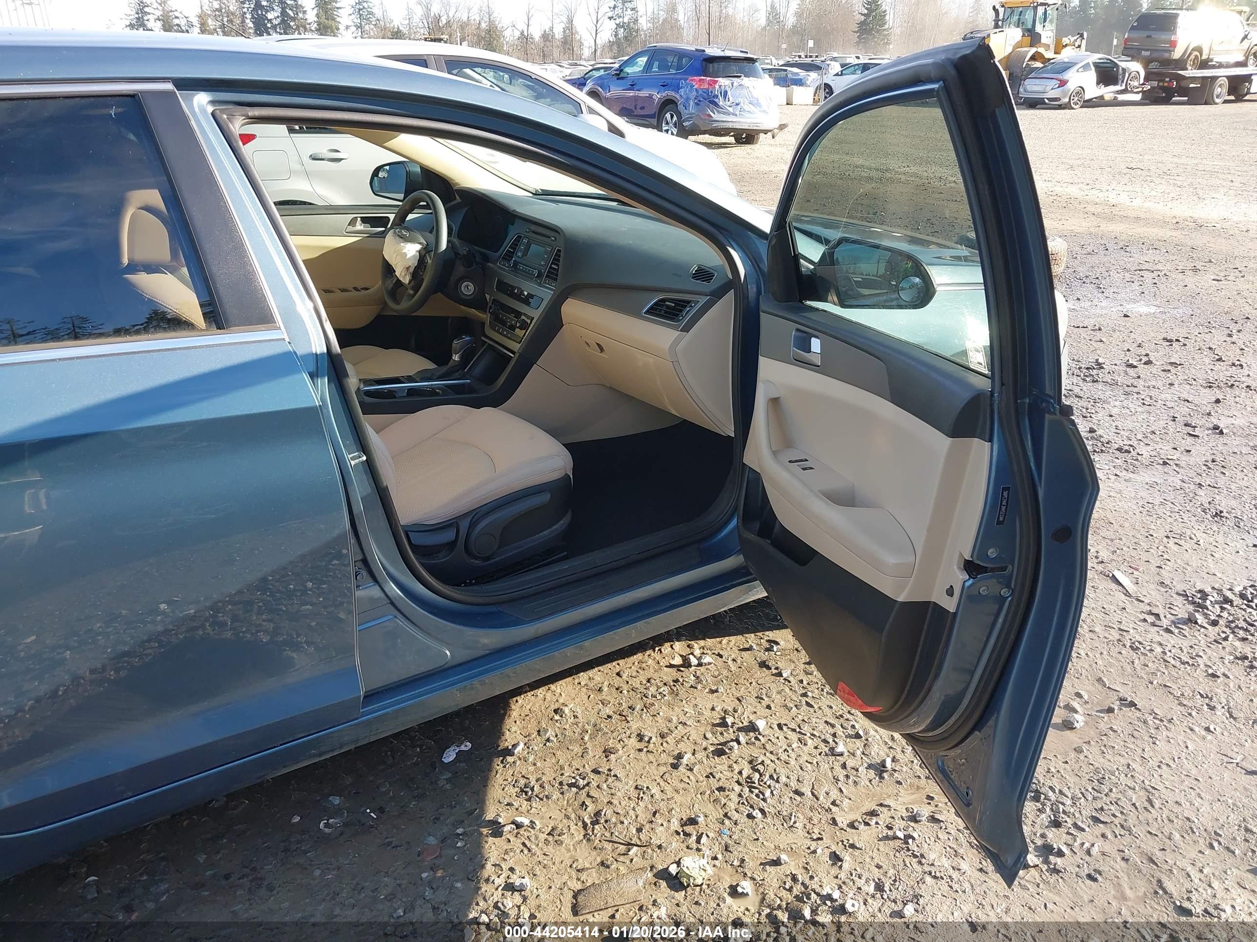 HYUNDAI SONATA image 5
