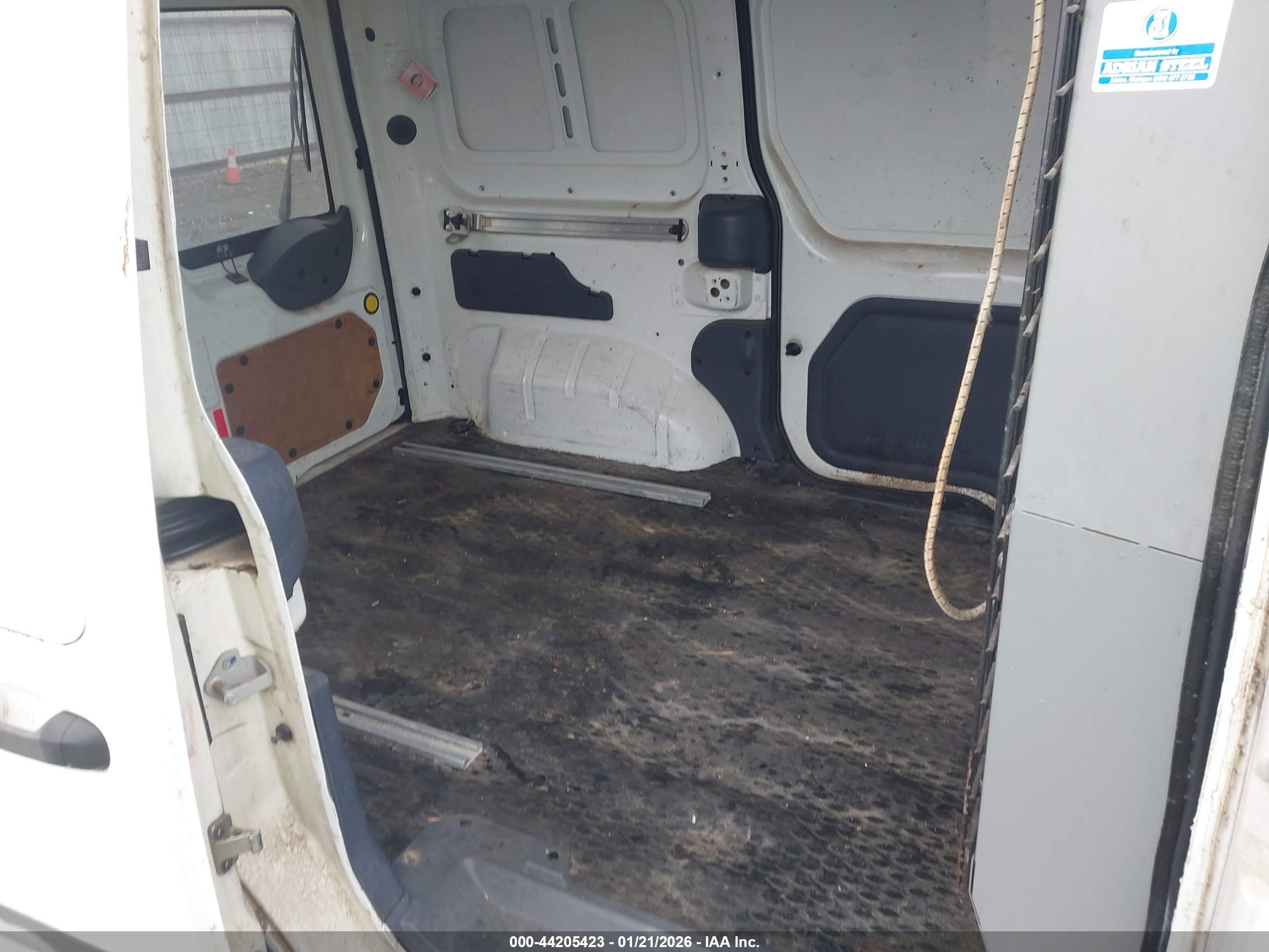 FORD TRANSIT image 8