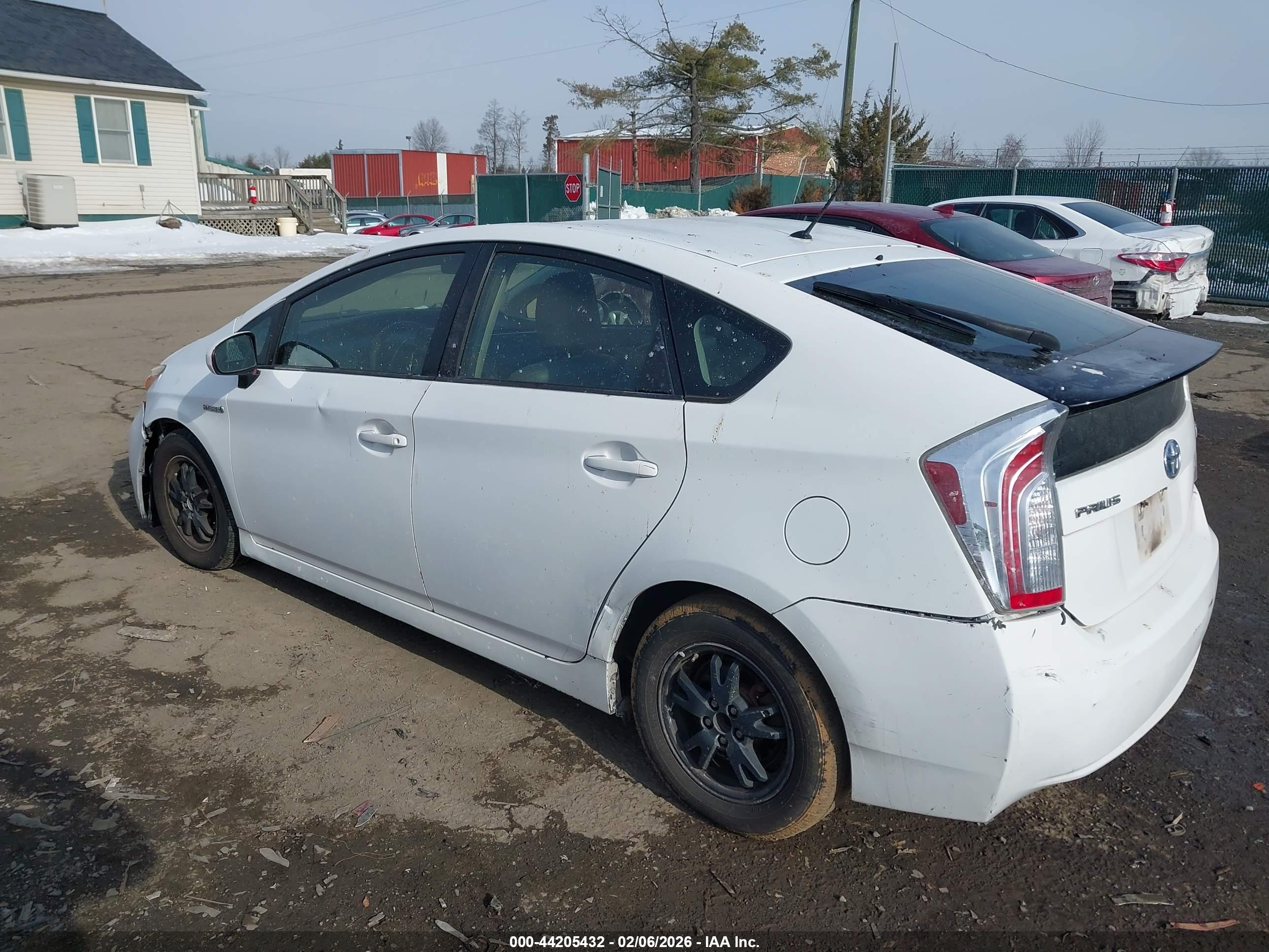 TOYOTA PRIUS image 3