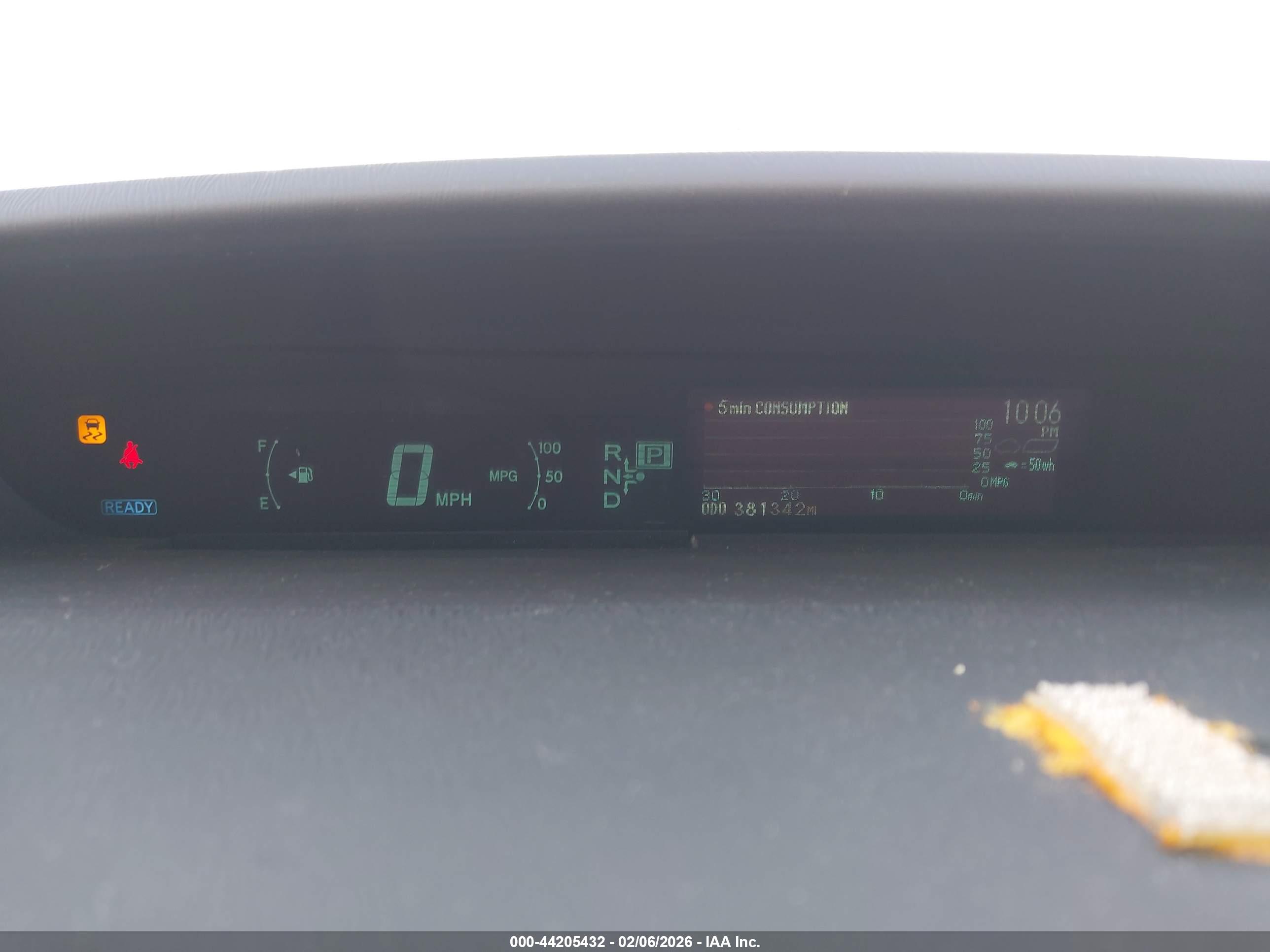 TOYOTA PRIUS image 7