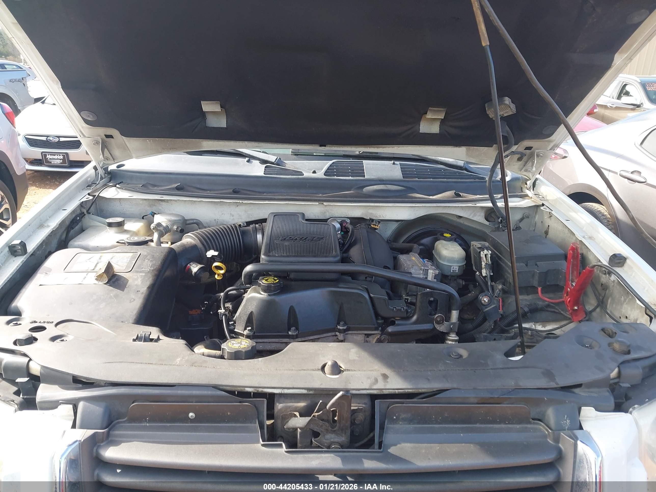 GMC ENVOY image 10