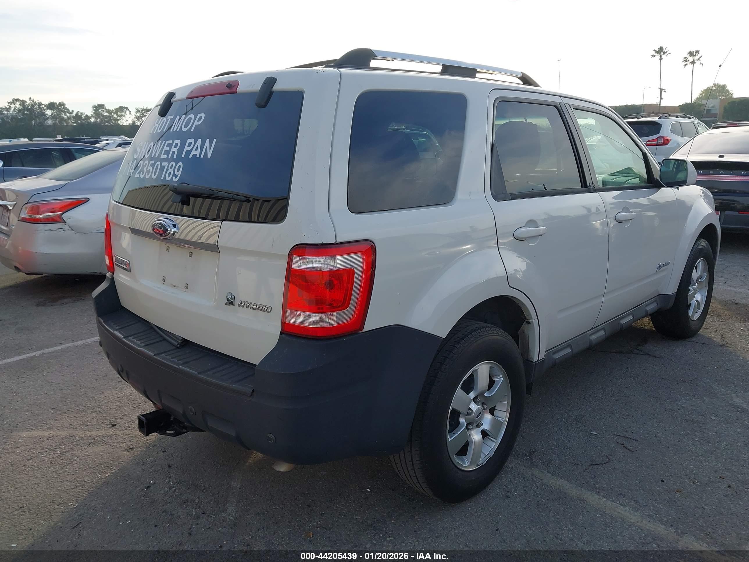 FORD ESCAPE image 4