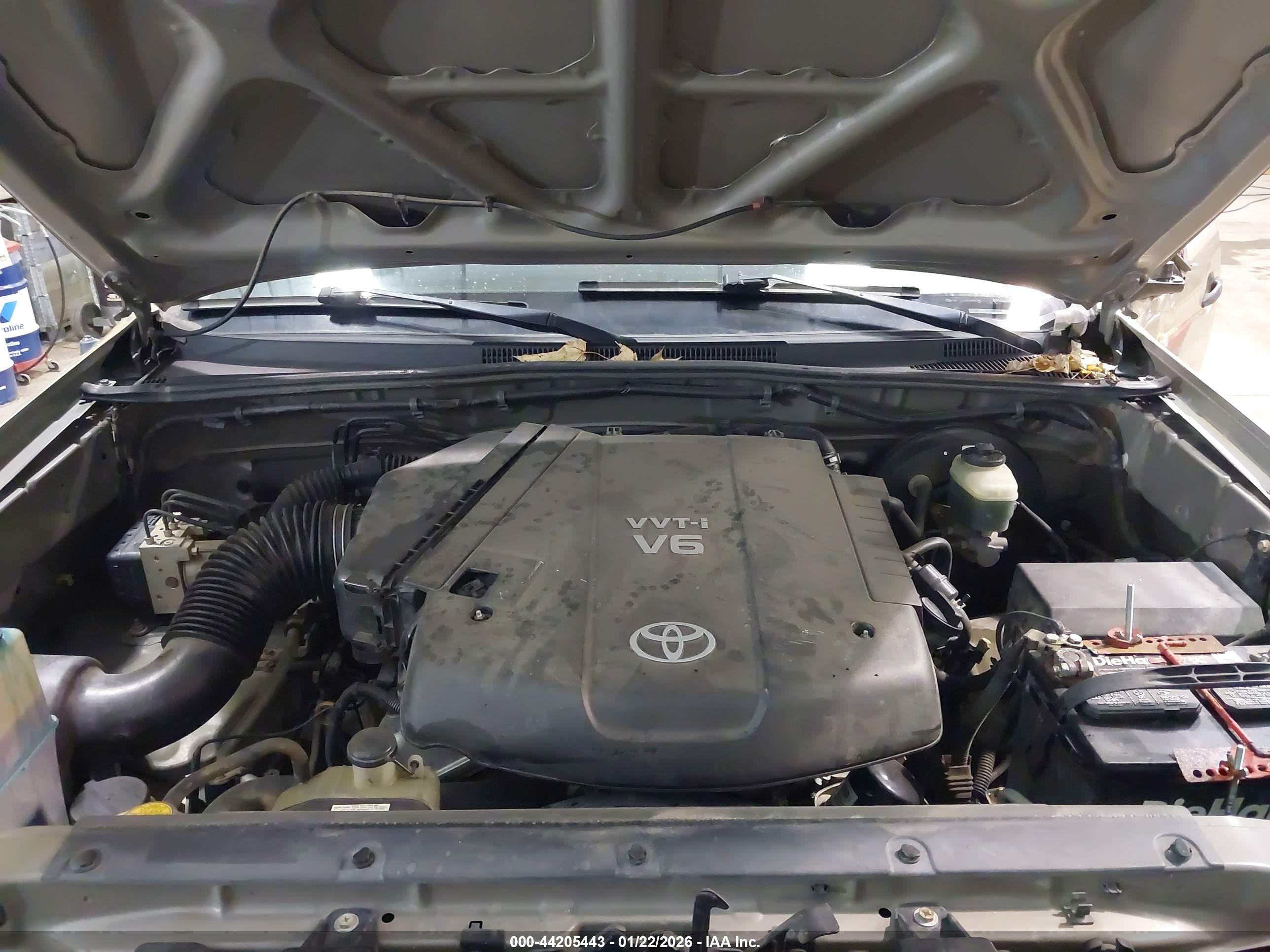 TOYOTA TACOMA image 10