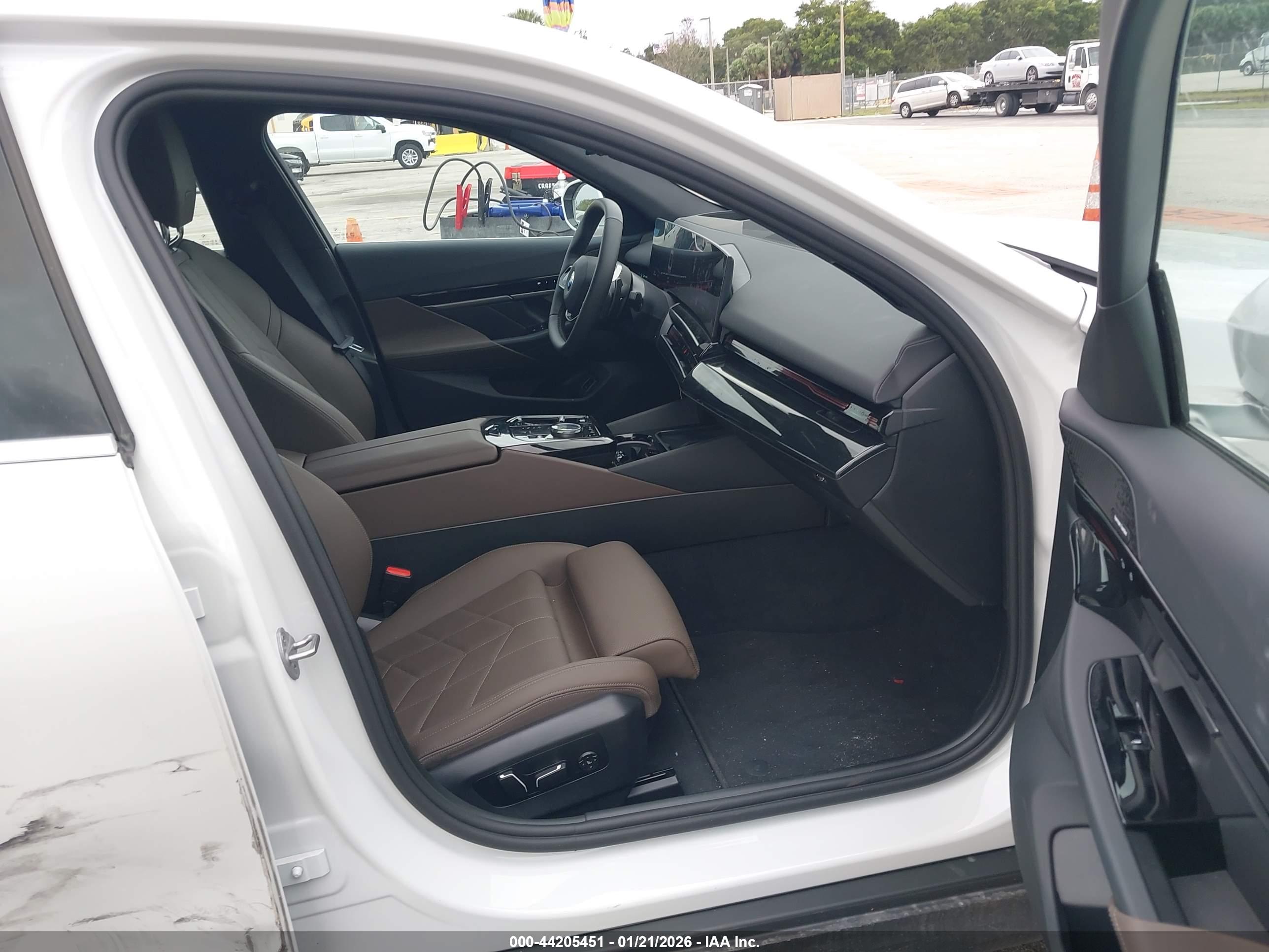 BMW 530I image 5