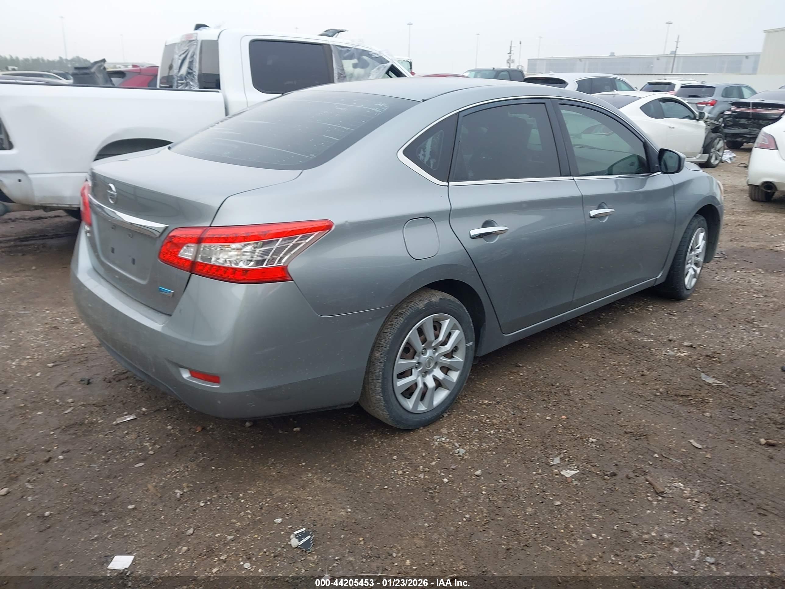 NISSAN SENTRA image 4