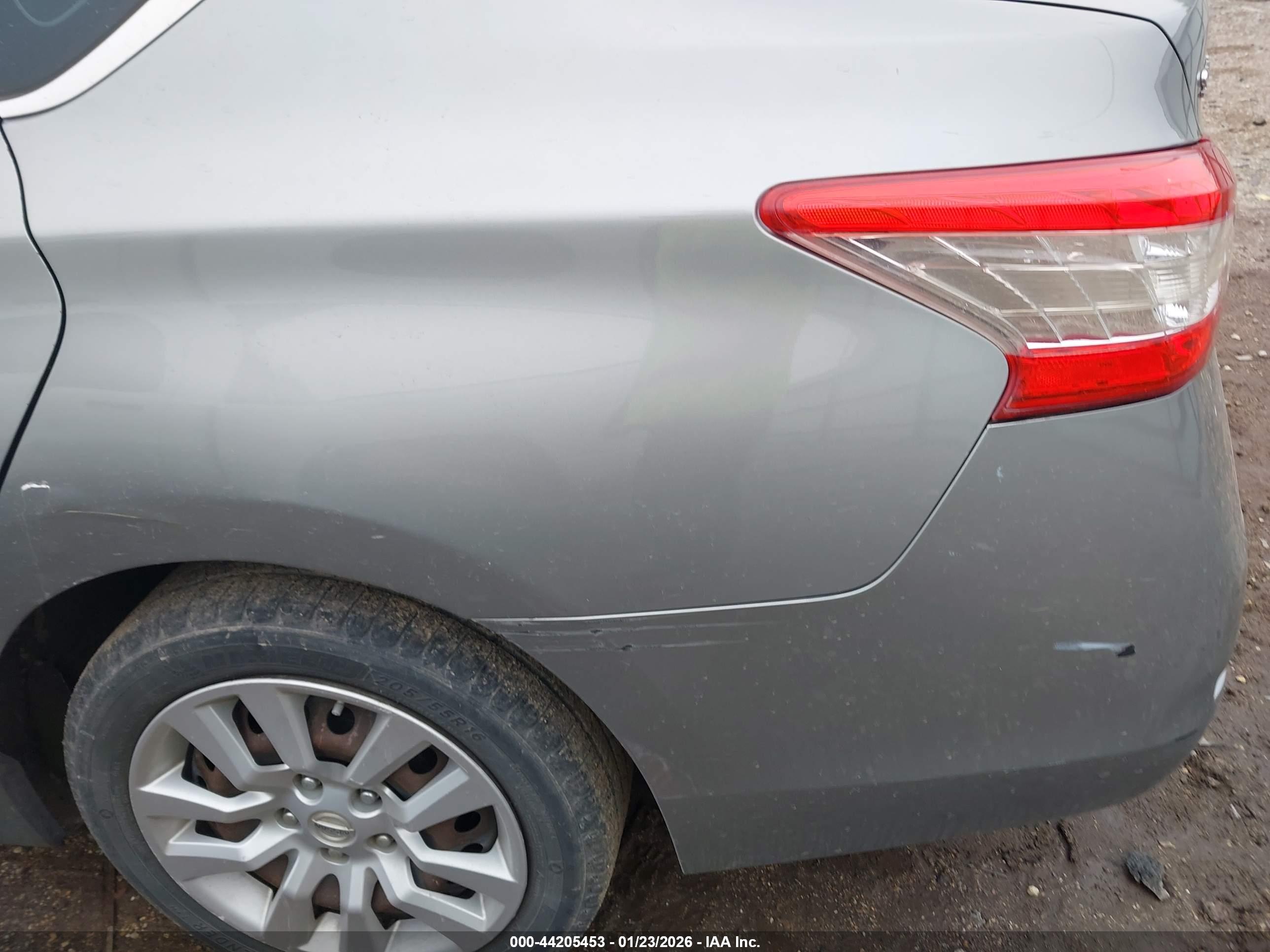 NISSAN SENTRA image 6