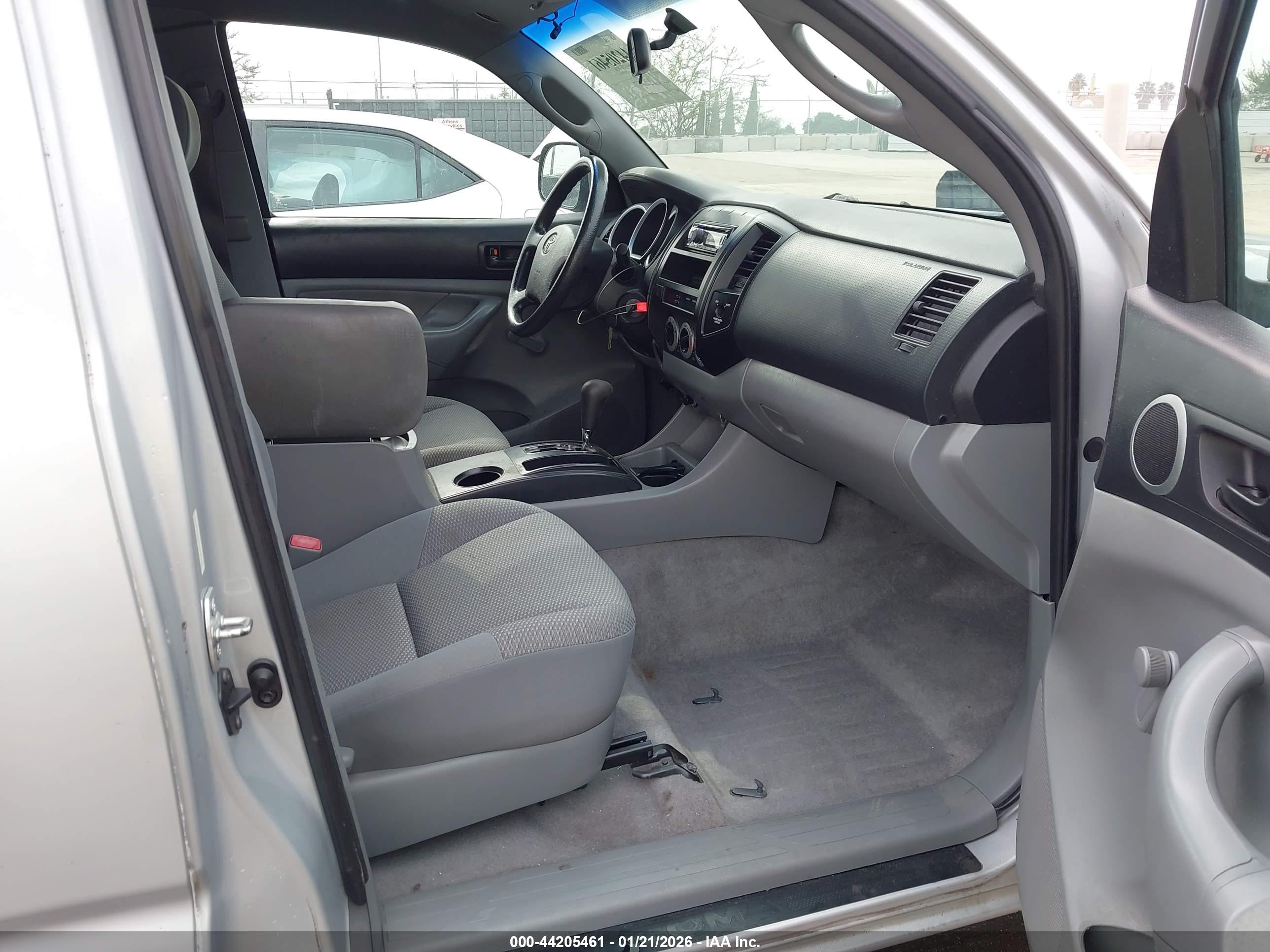 TOYOTA TACOMA image 5