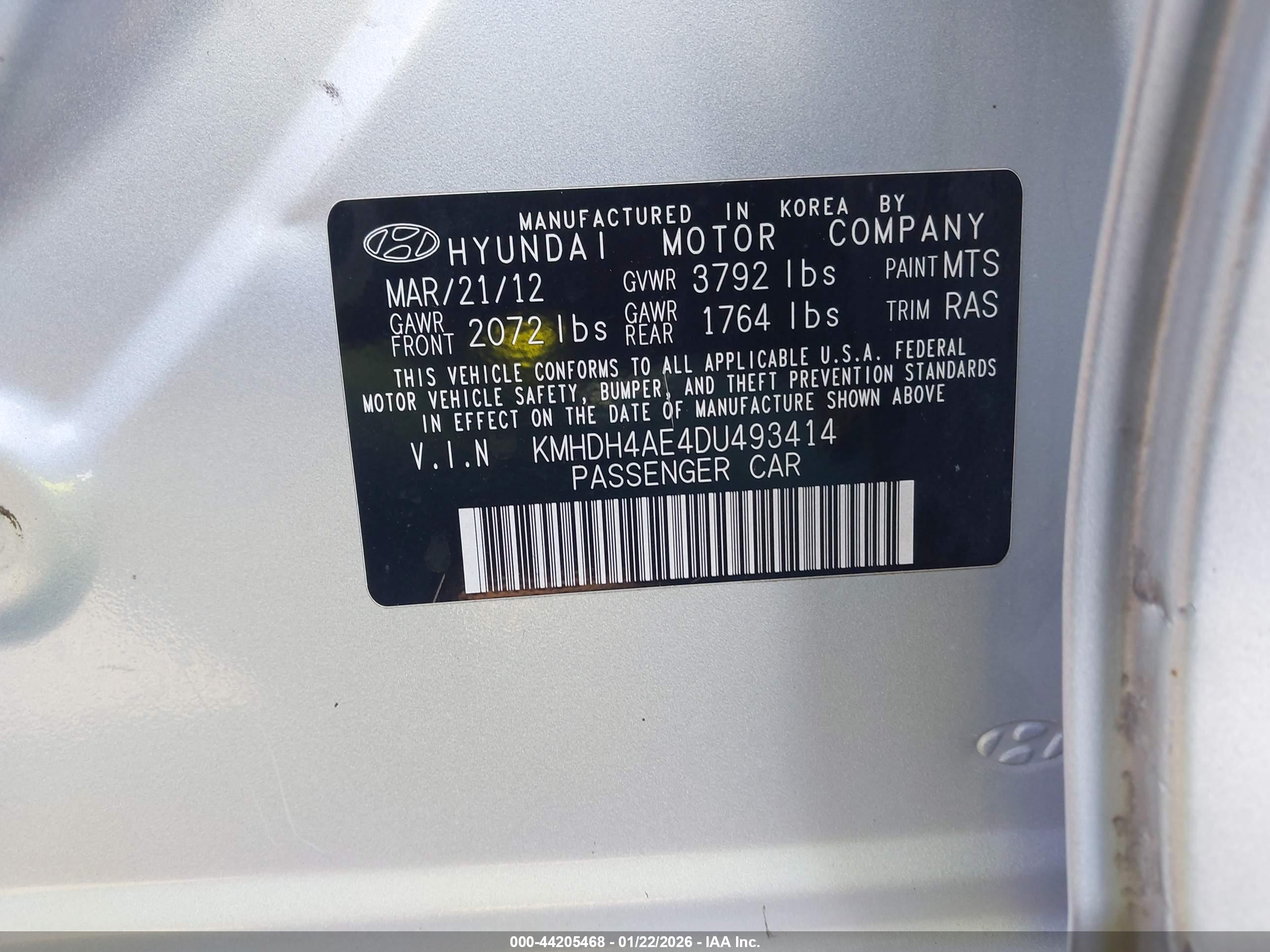 HYUNDAI ELANTRA image 9