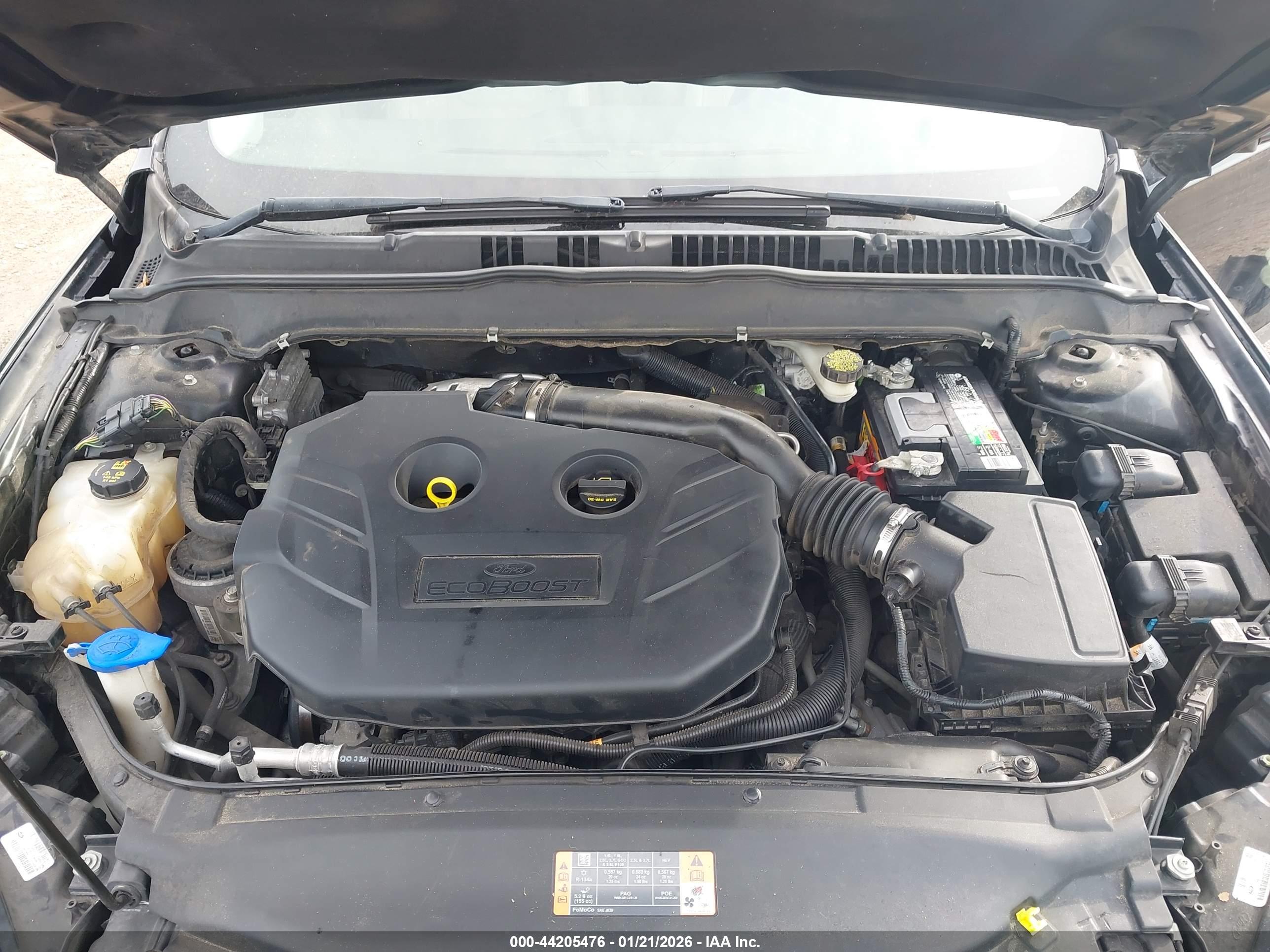 FORD FUSION image 10
