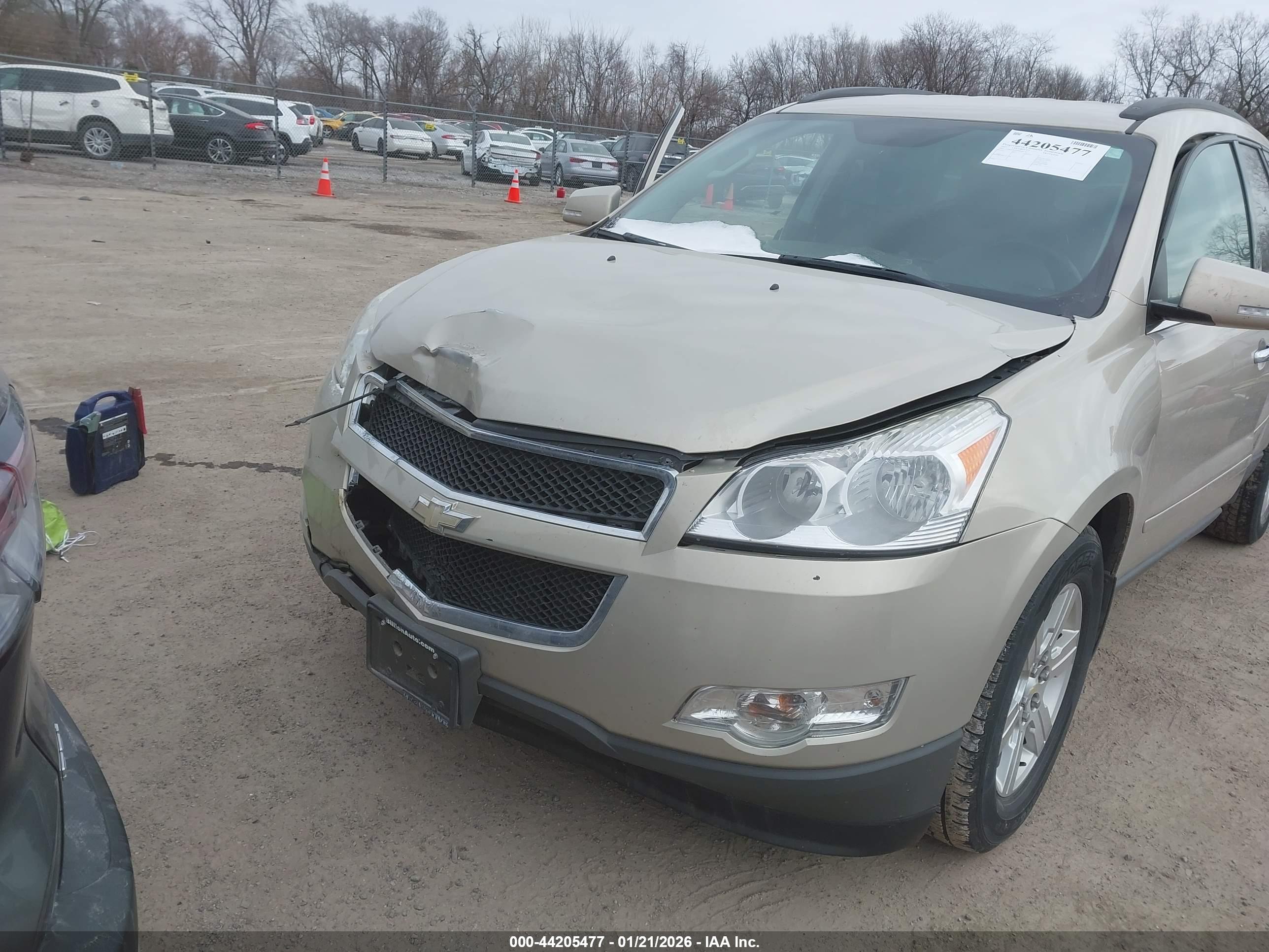 CHEVROLET TRAVERSE image 6