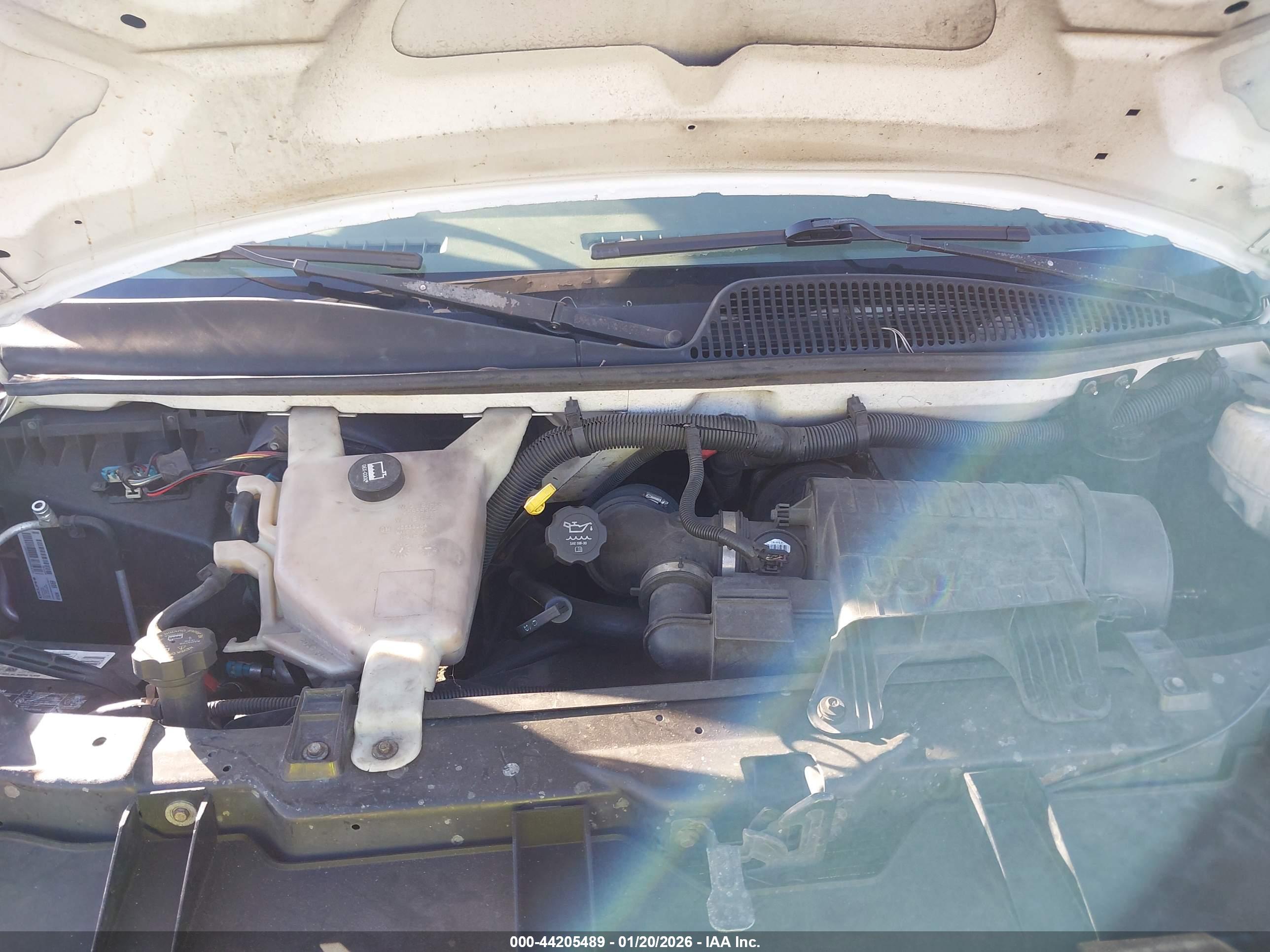 CHEVROLET EXPRESS image 10