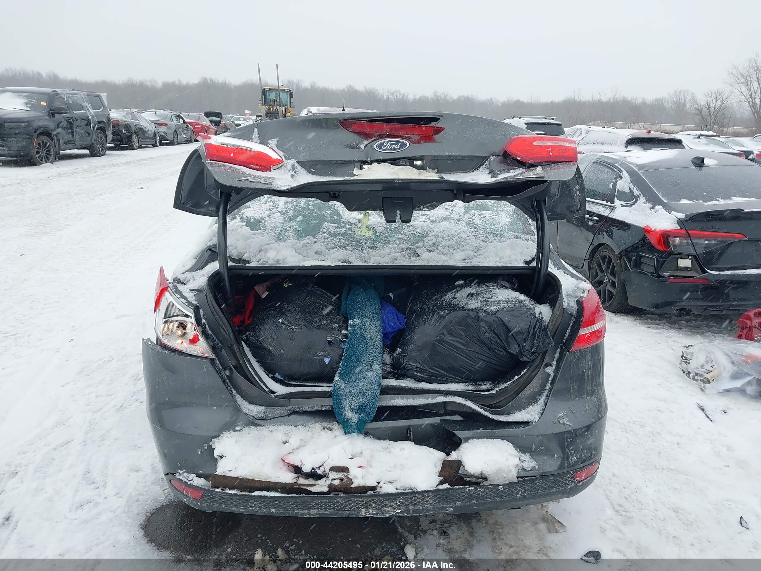 FORD FOCUS image 6