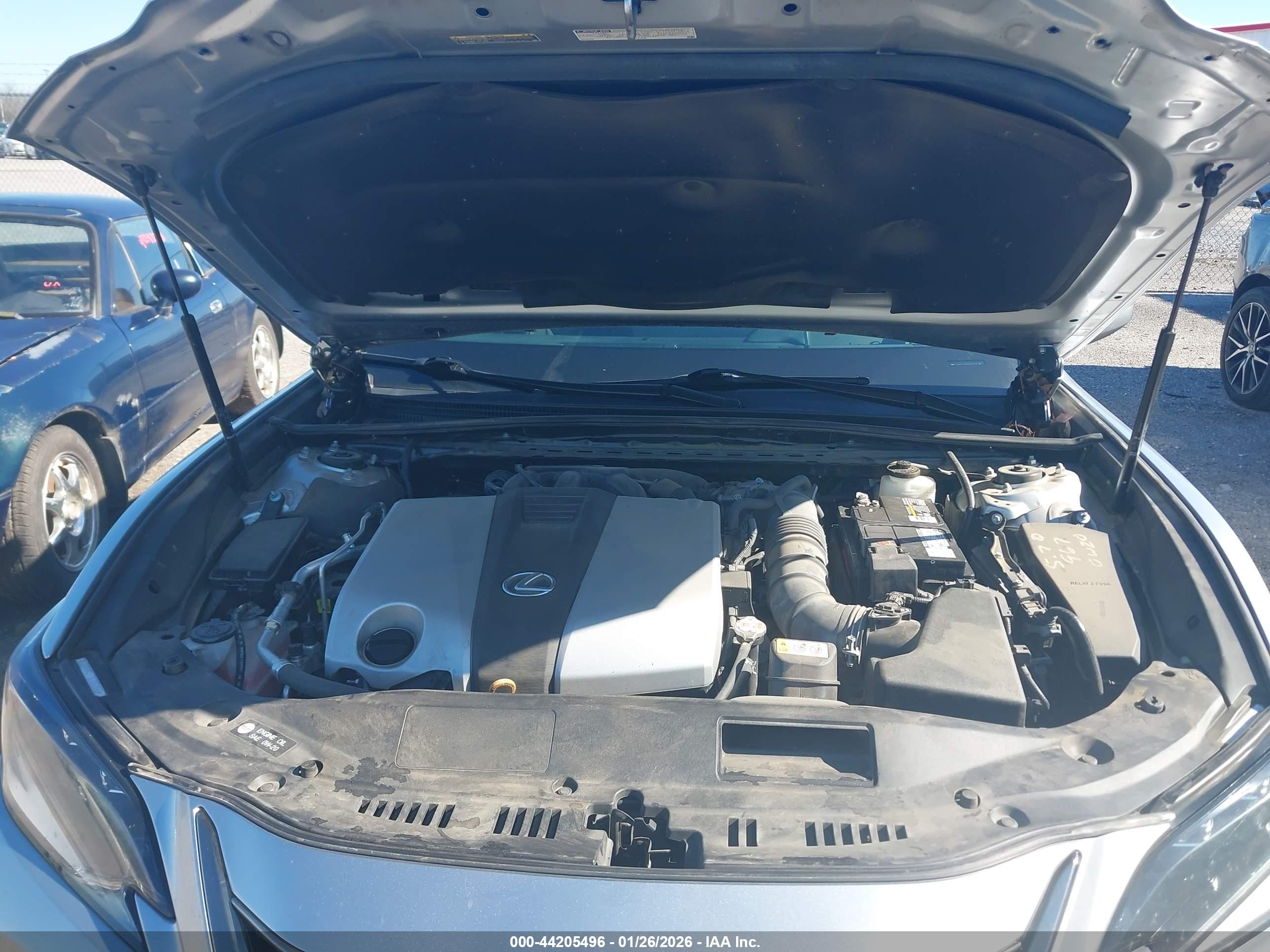 LEXUS ES image 10