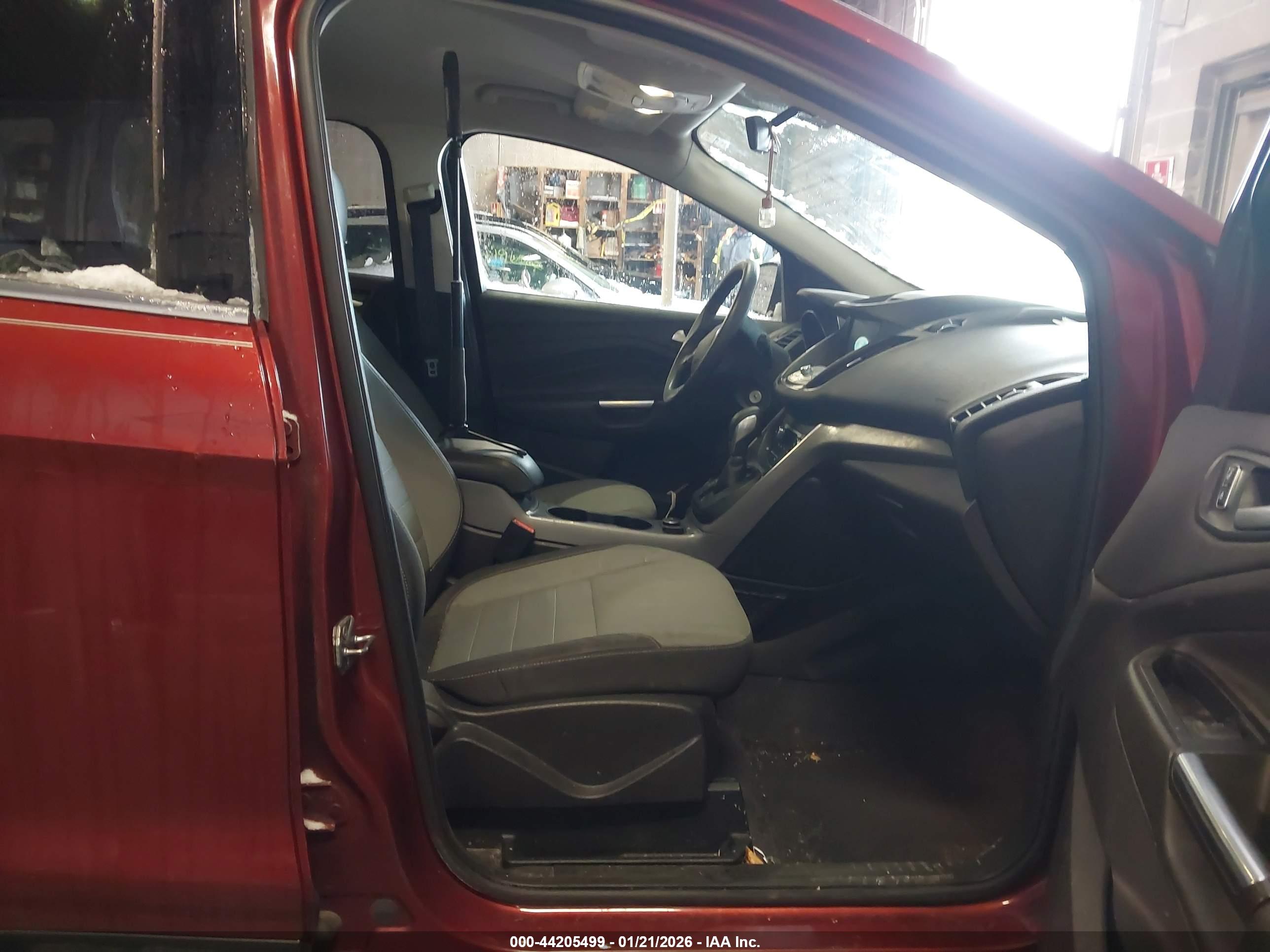 FORD ESCAPE image 5