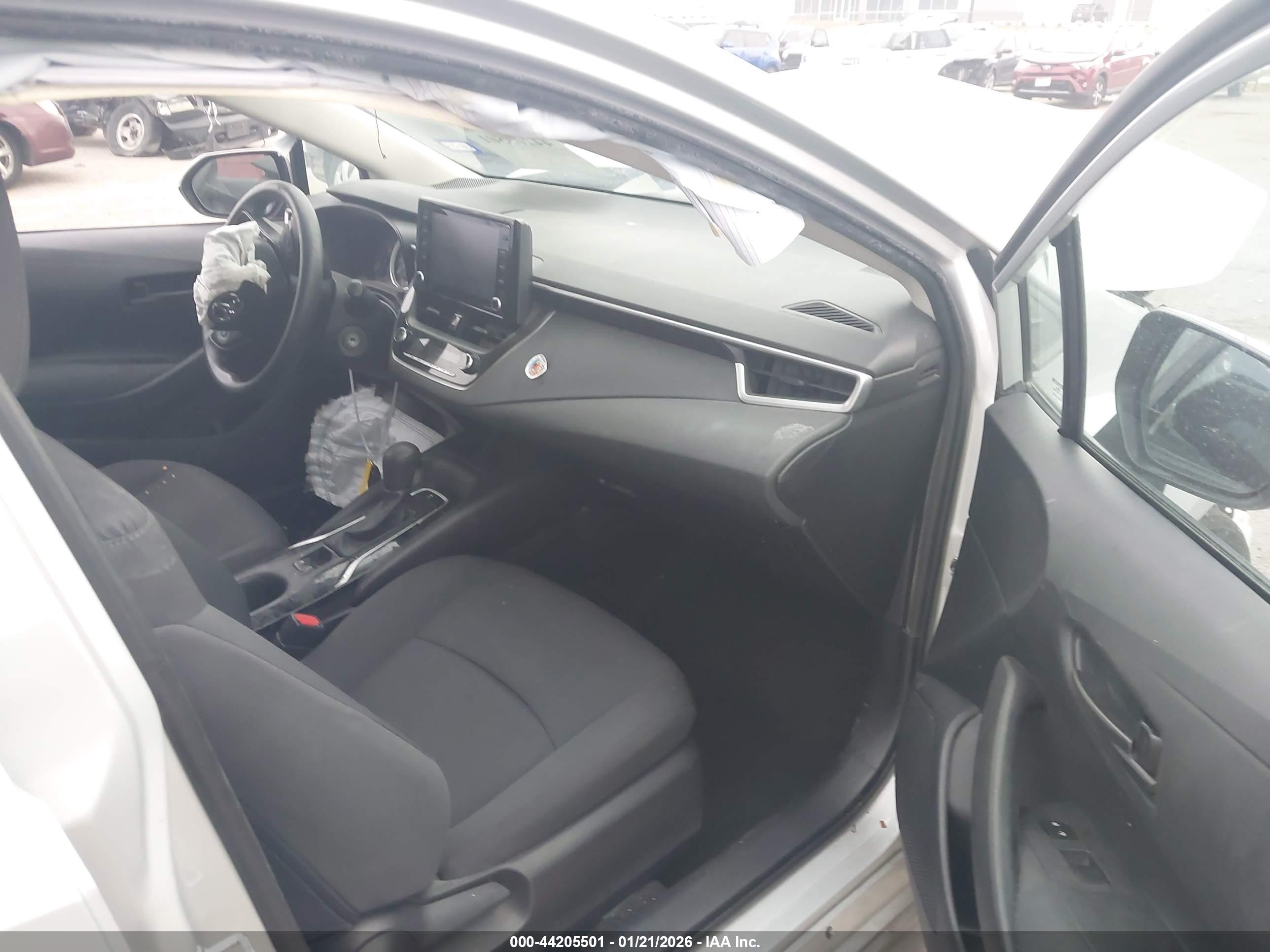 TOYOTA COROLLA image 5