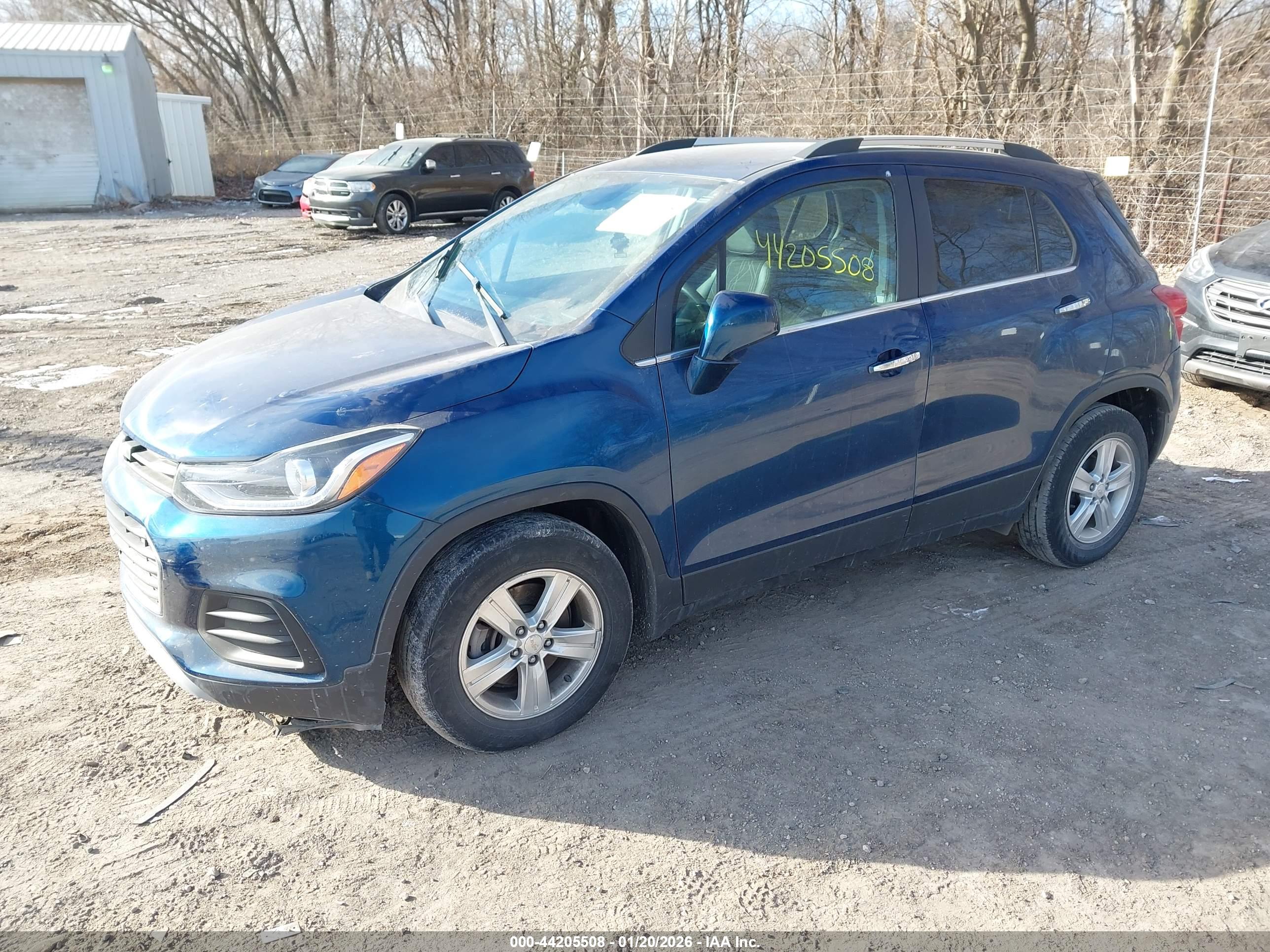CHEVROLET TRAX image 2