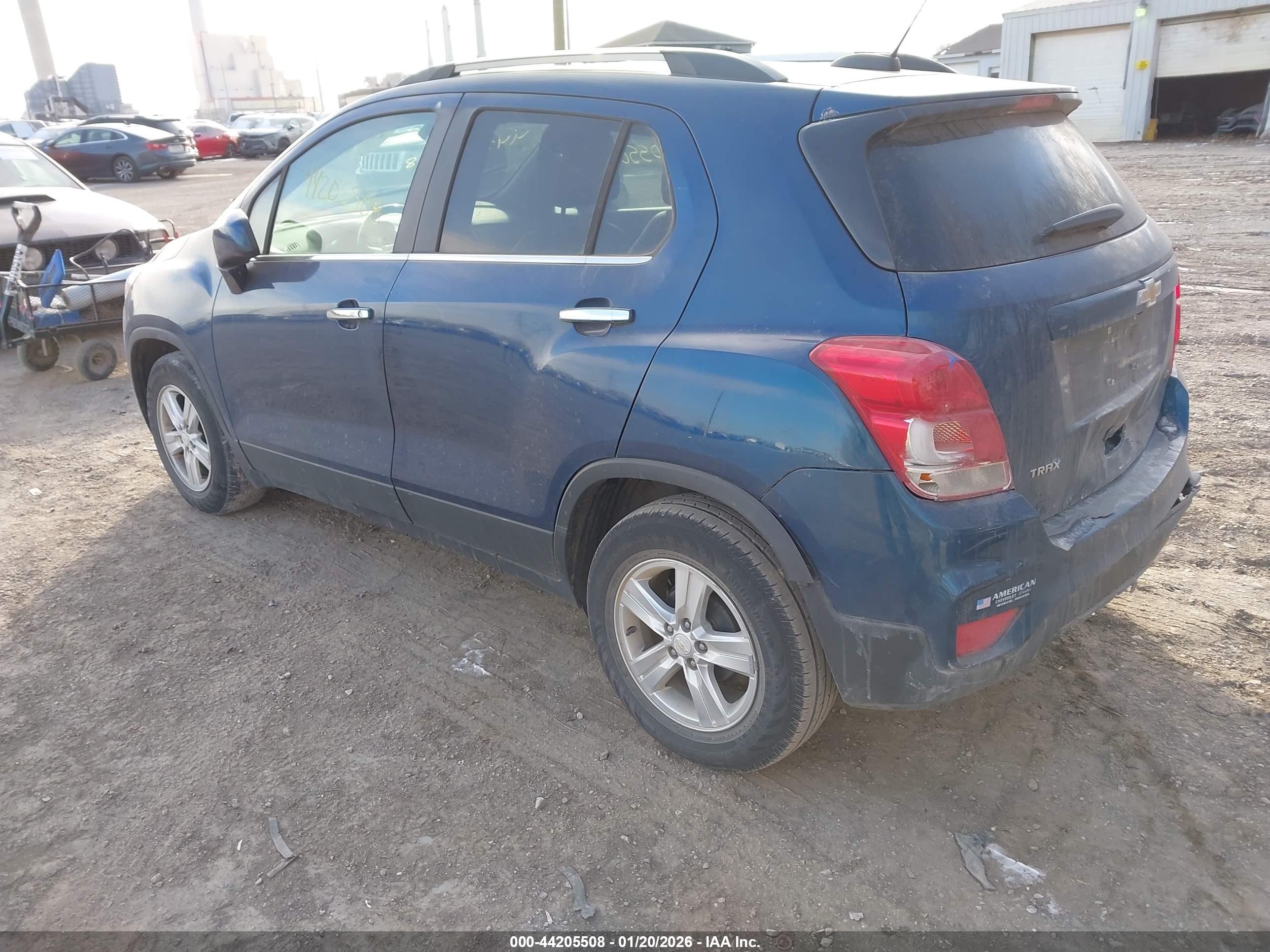 CHEVROLET TRAX image 3
