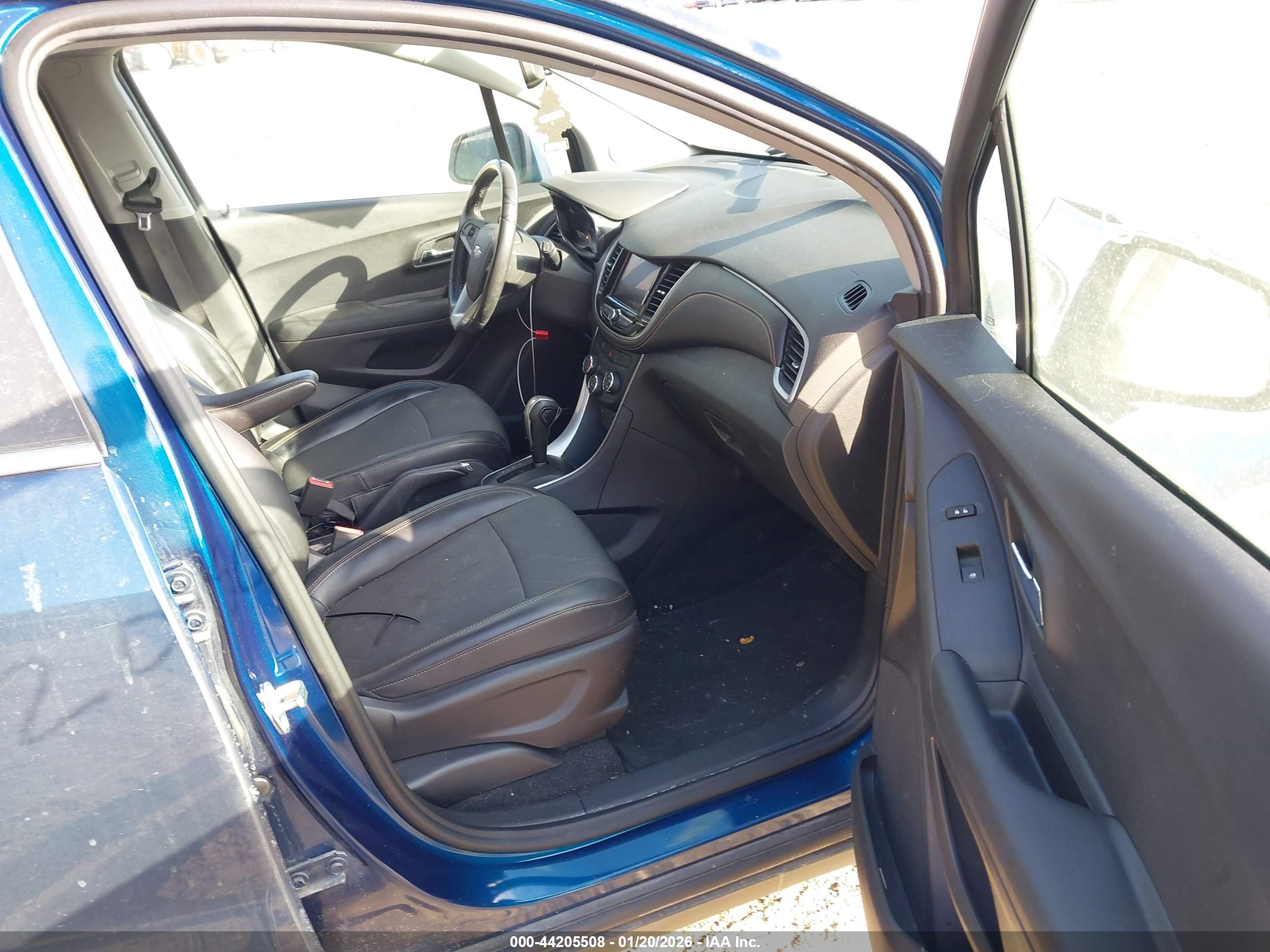 CHEVROLET TRAX image 5