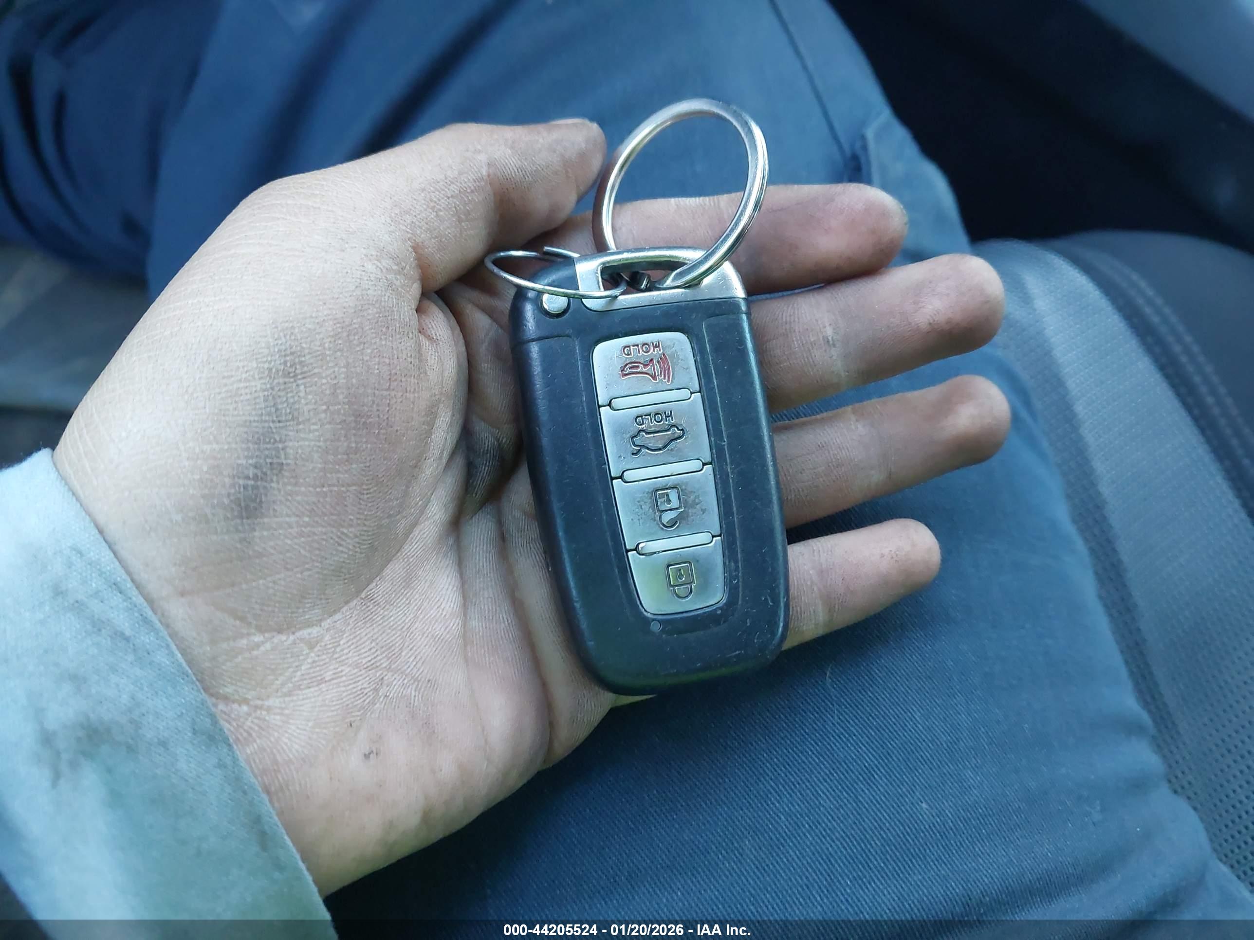 HYUNDAI SONATA image 11