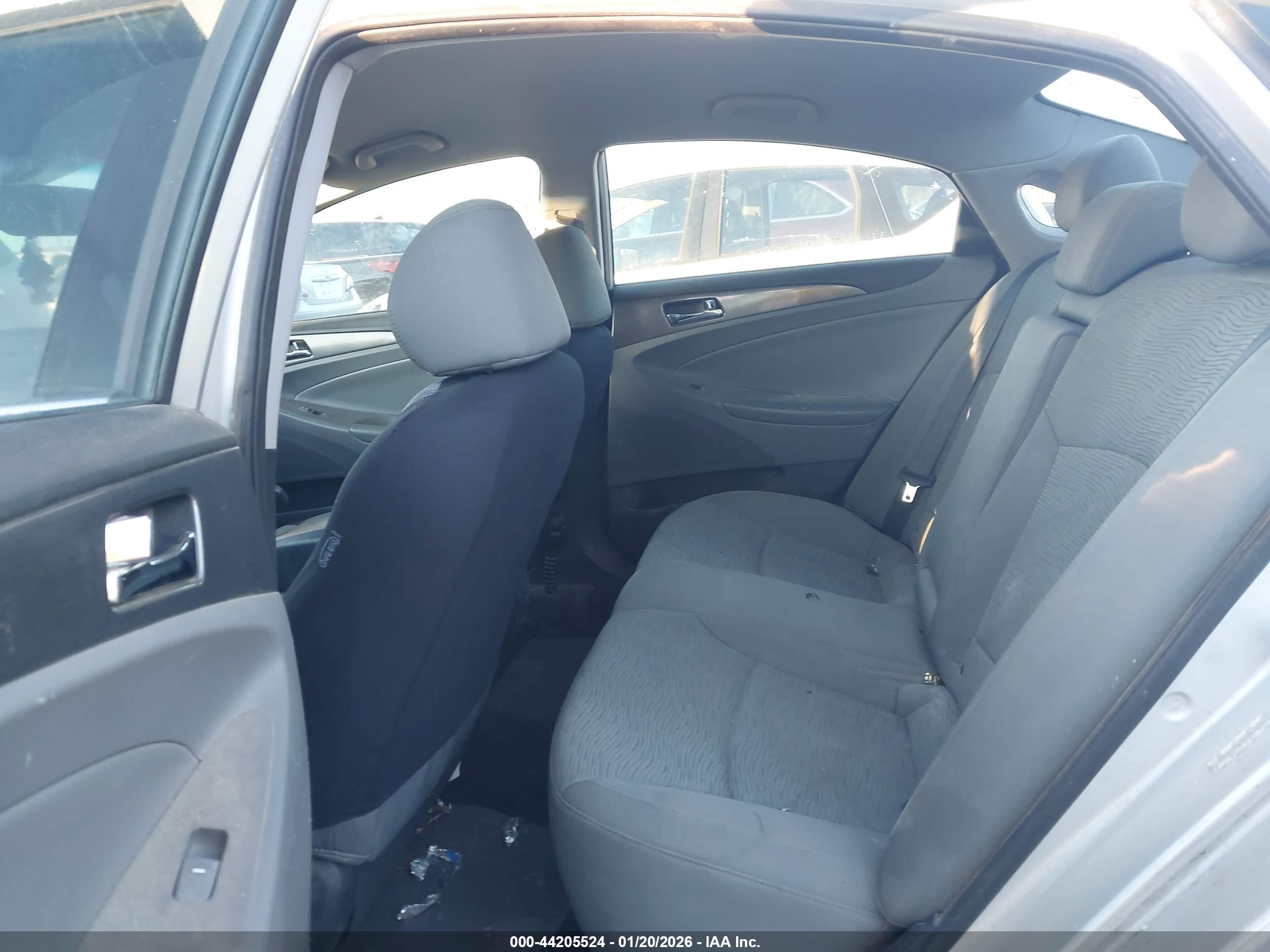 HYUNDAI SONATA image 8