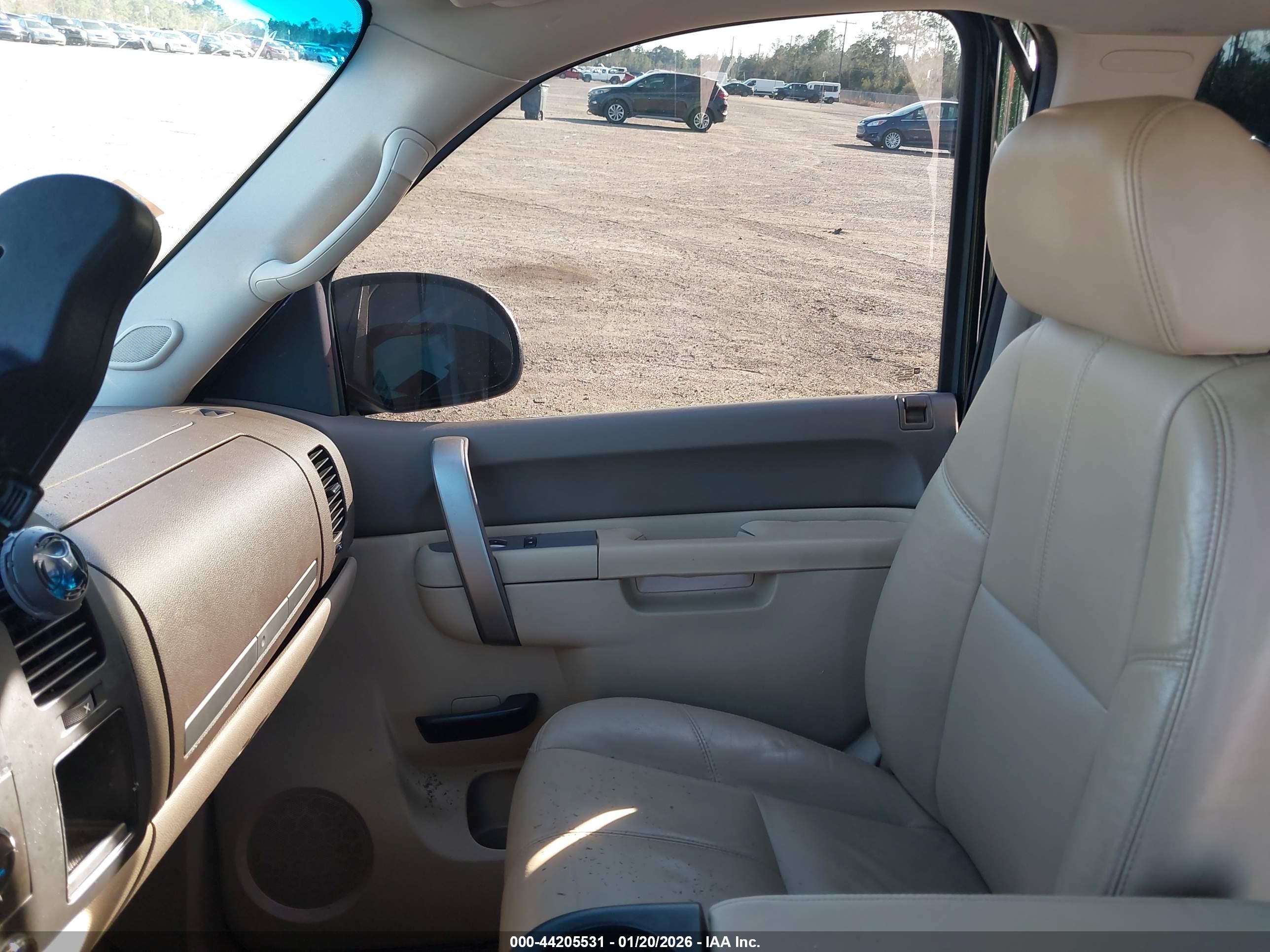 GMC SIERRA image 5