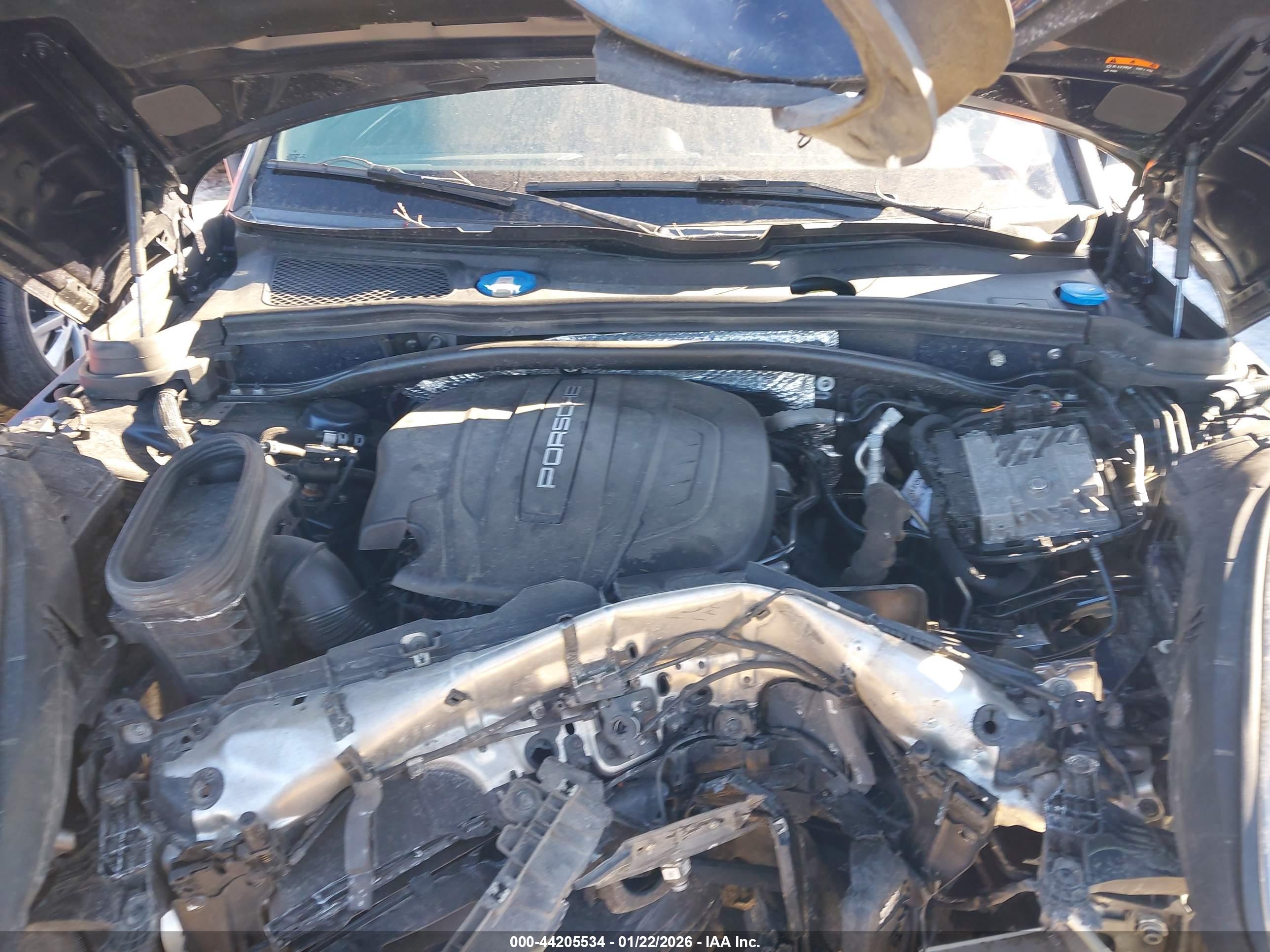 PORSCHE MACAN image 10