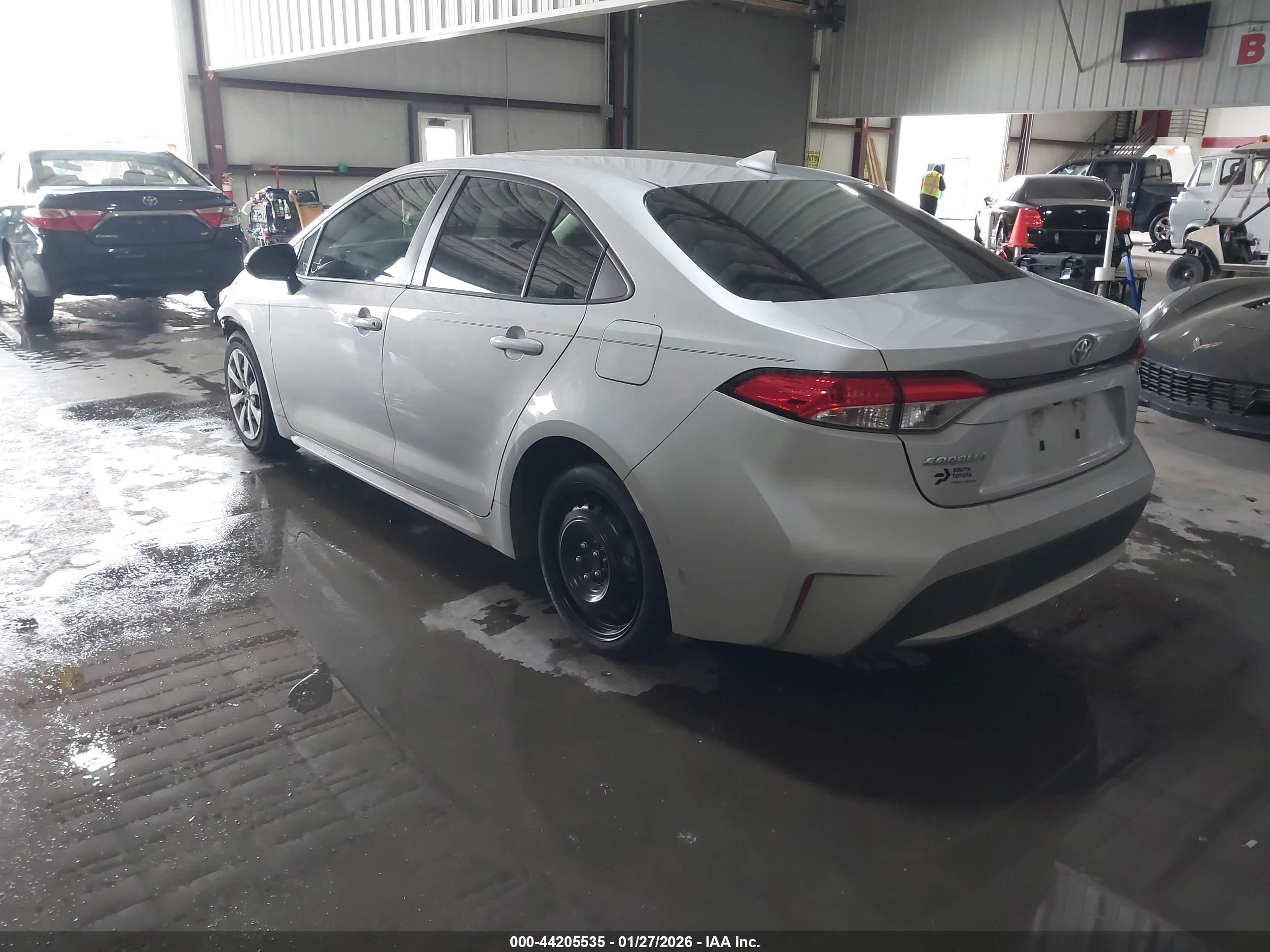 TOYOTA COROLLA image 3