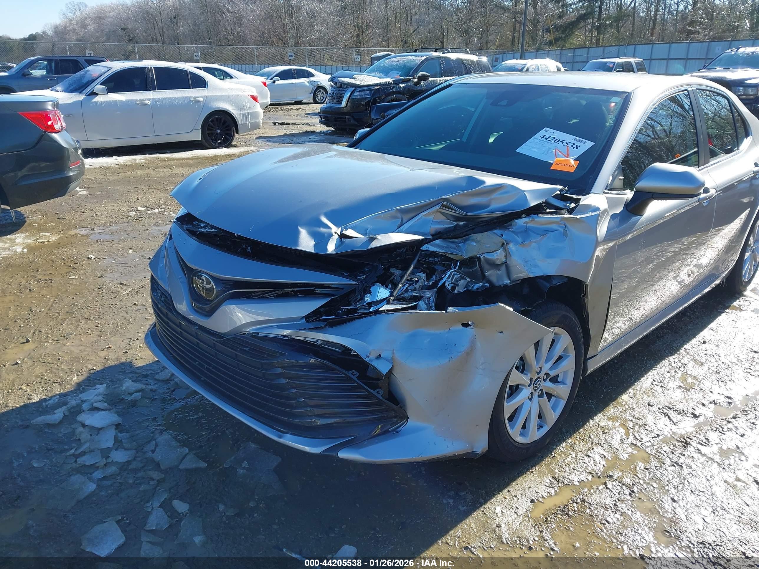 TOYOTA CAMRY image 6