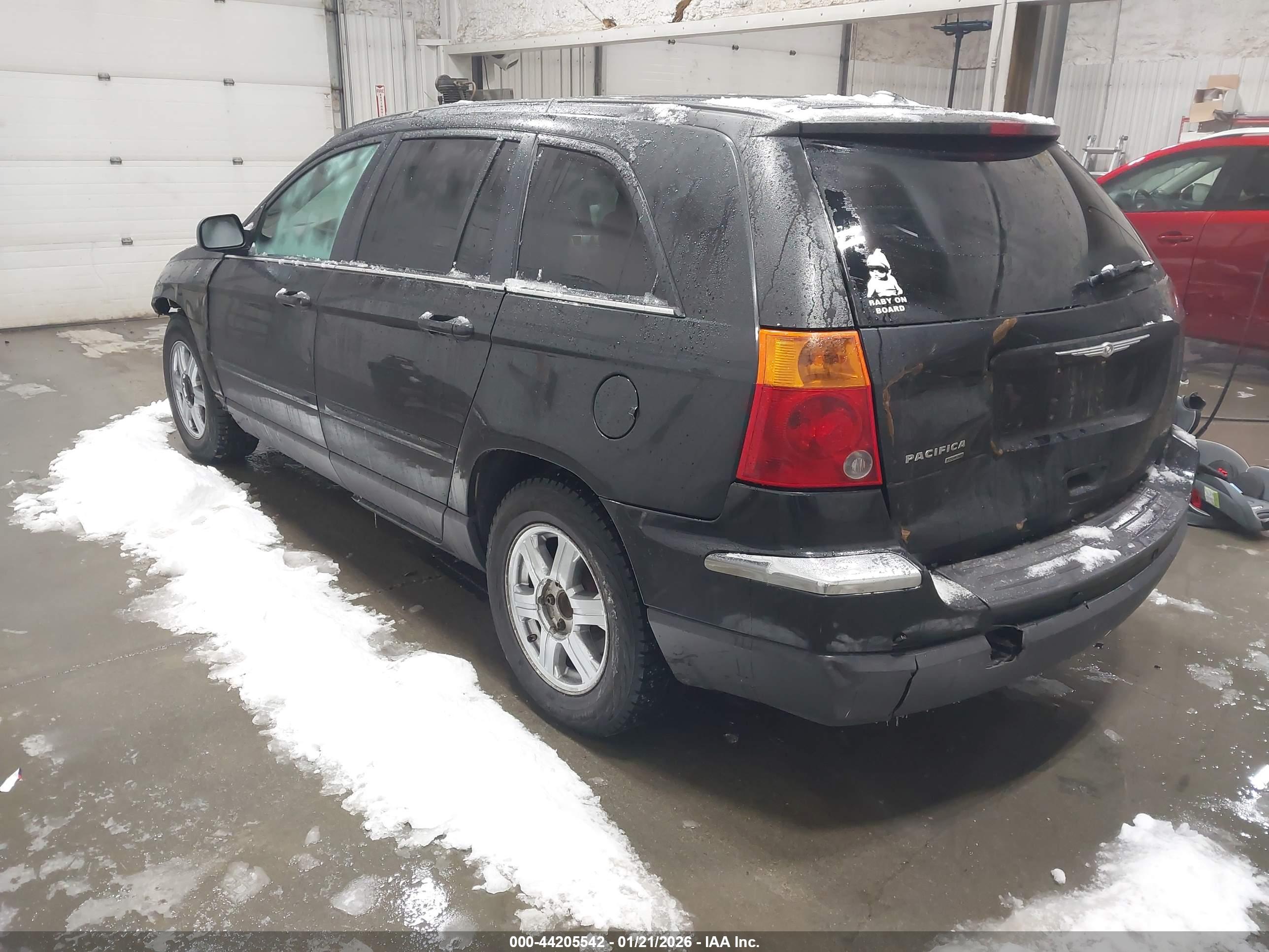 CHRYSLER PACIFICA image 3