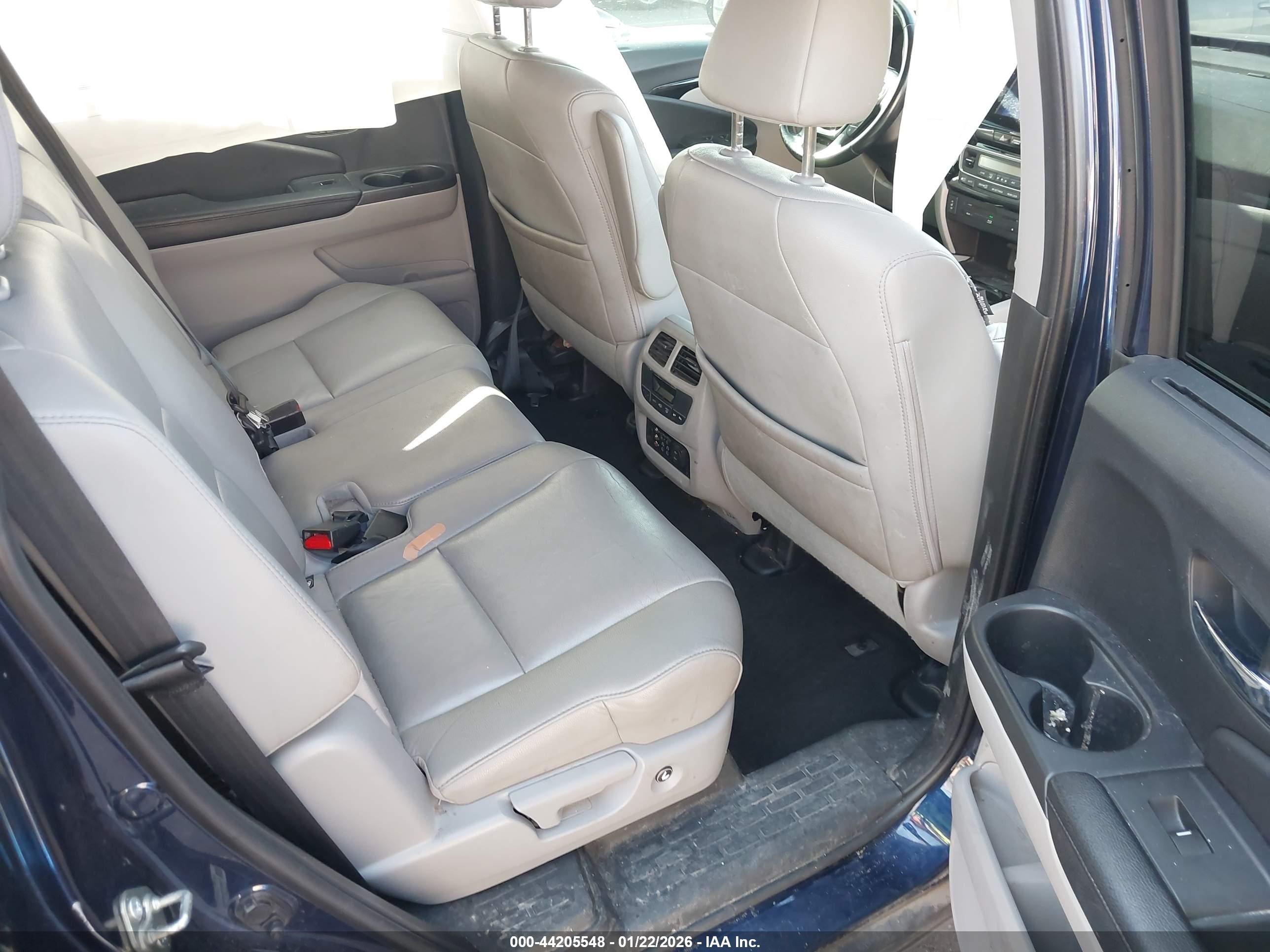 HONDA PILOT image 8