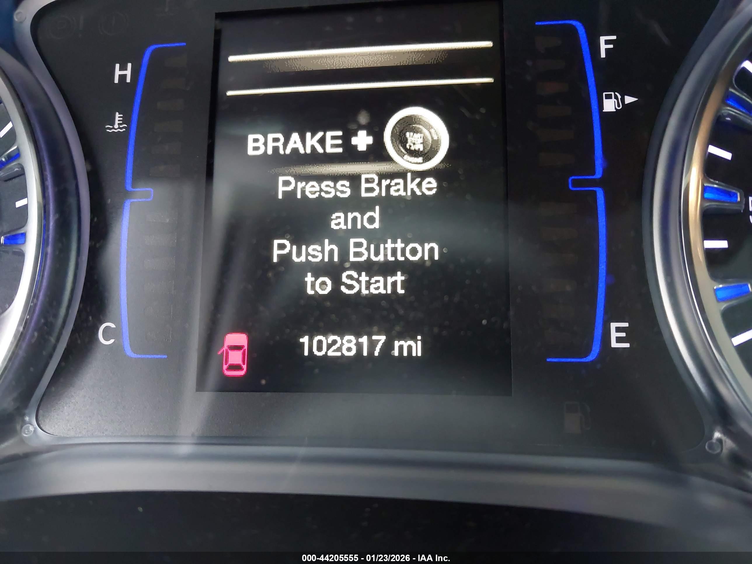 CHRYSLER 200 image 7