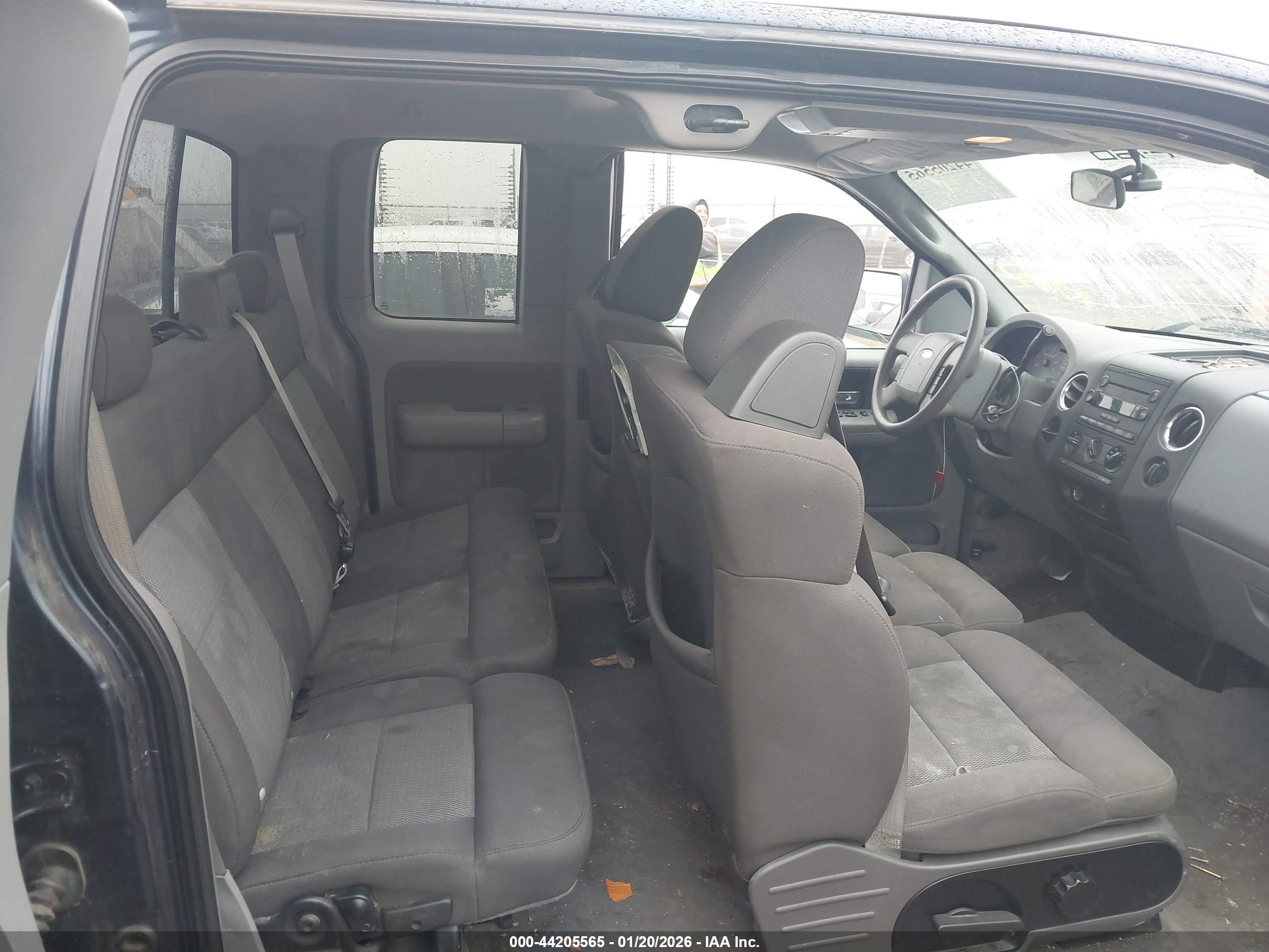 FORD F-150 image 8