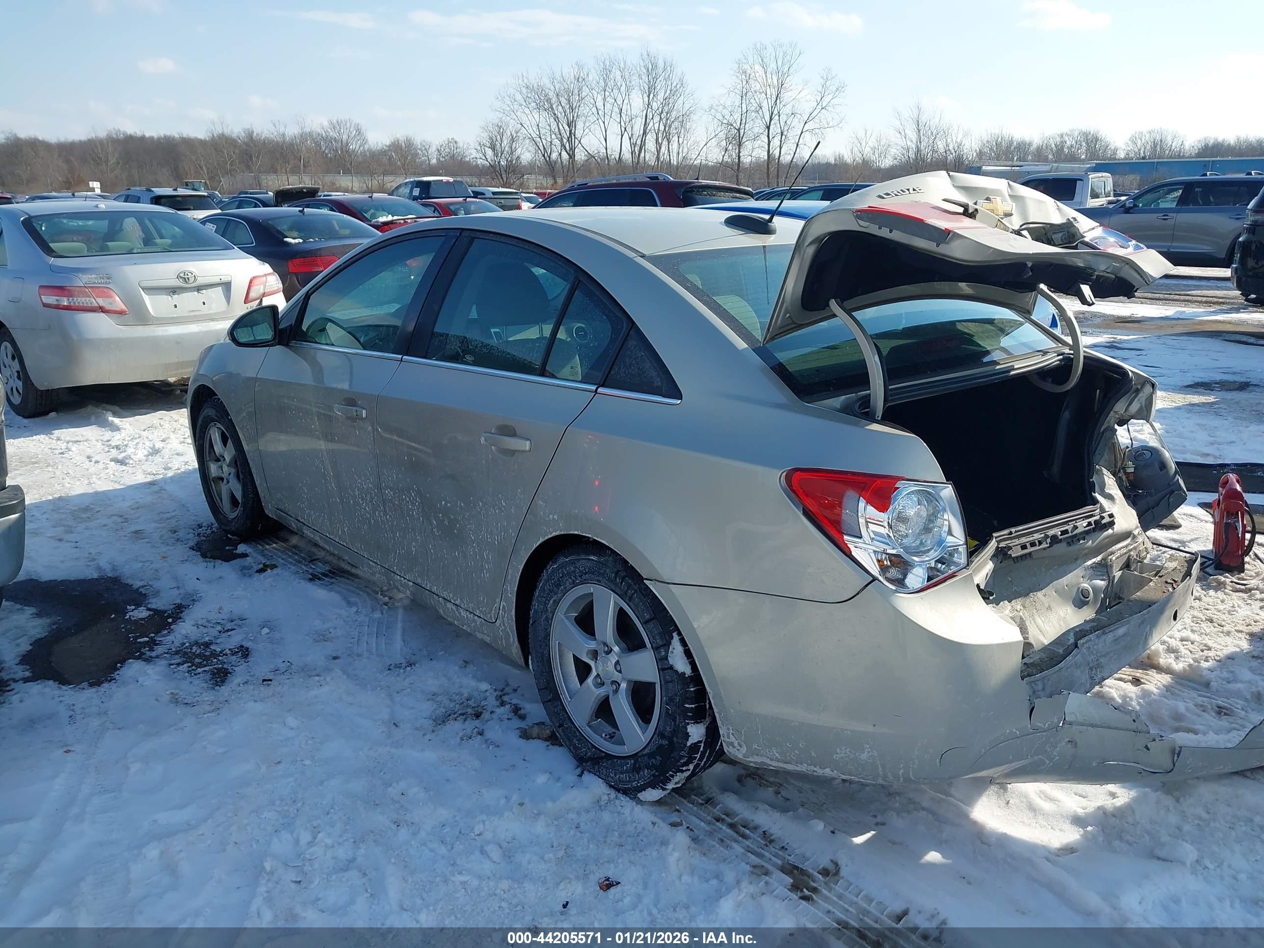 CHEVROLET CRUZE image 3