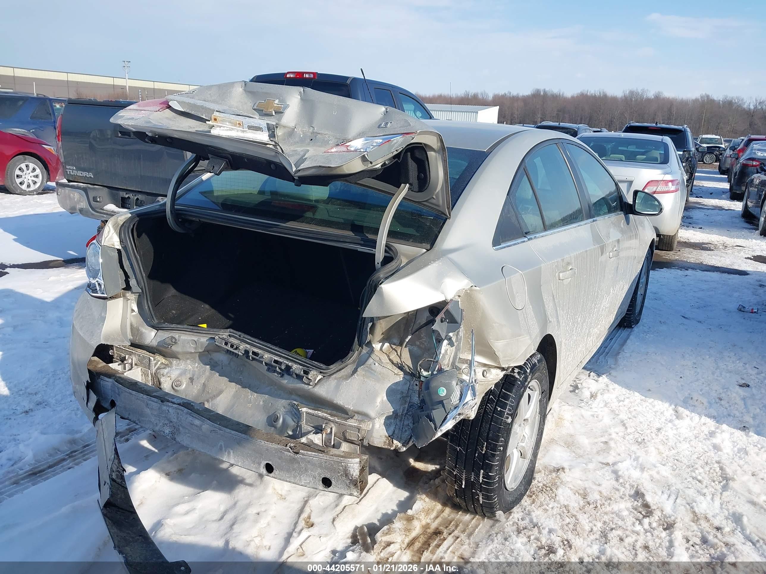 CHEVROLET CRUZE image 4