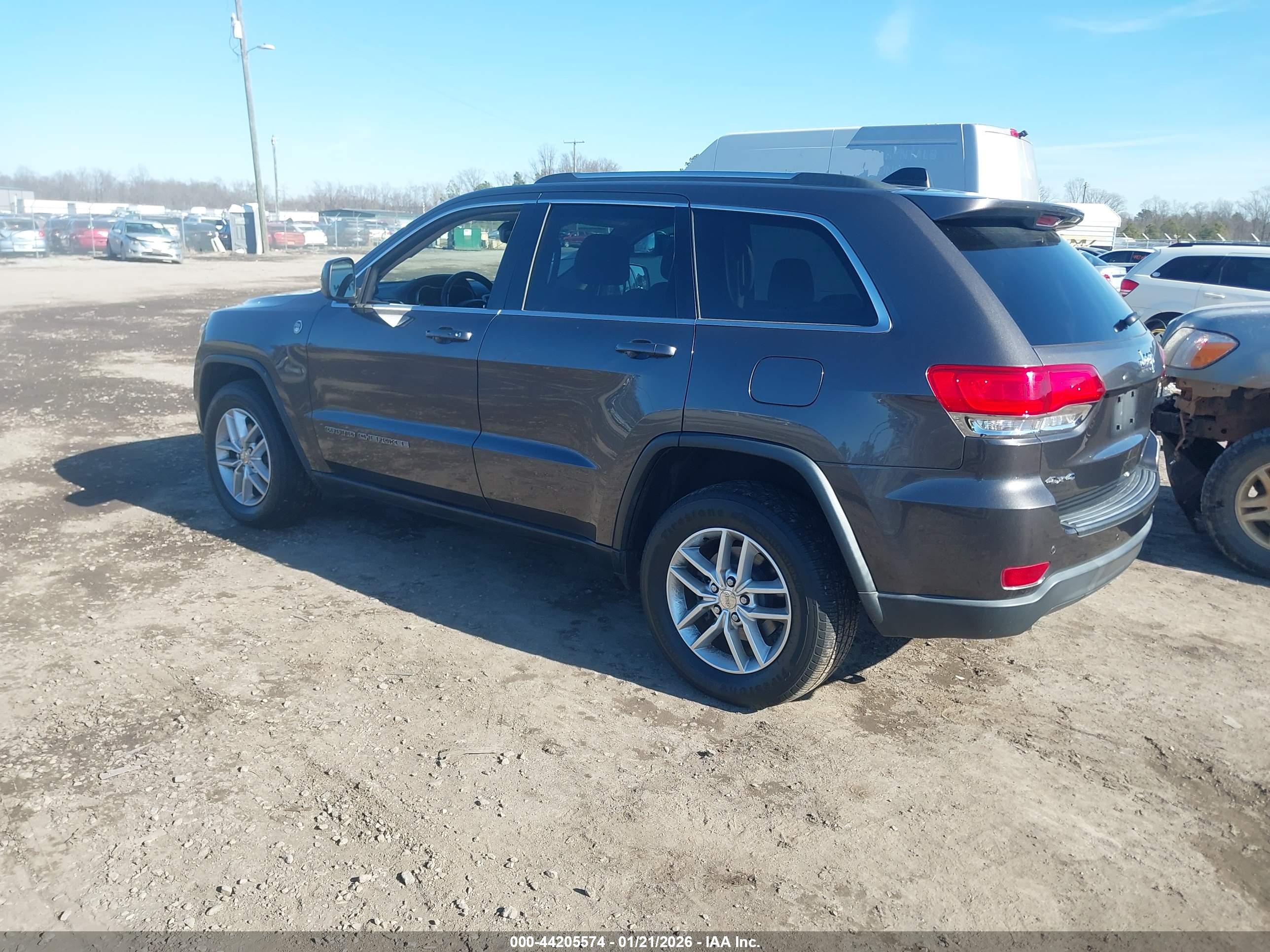 JEEP GRAND image 3