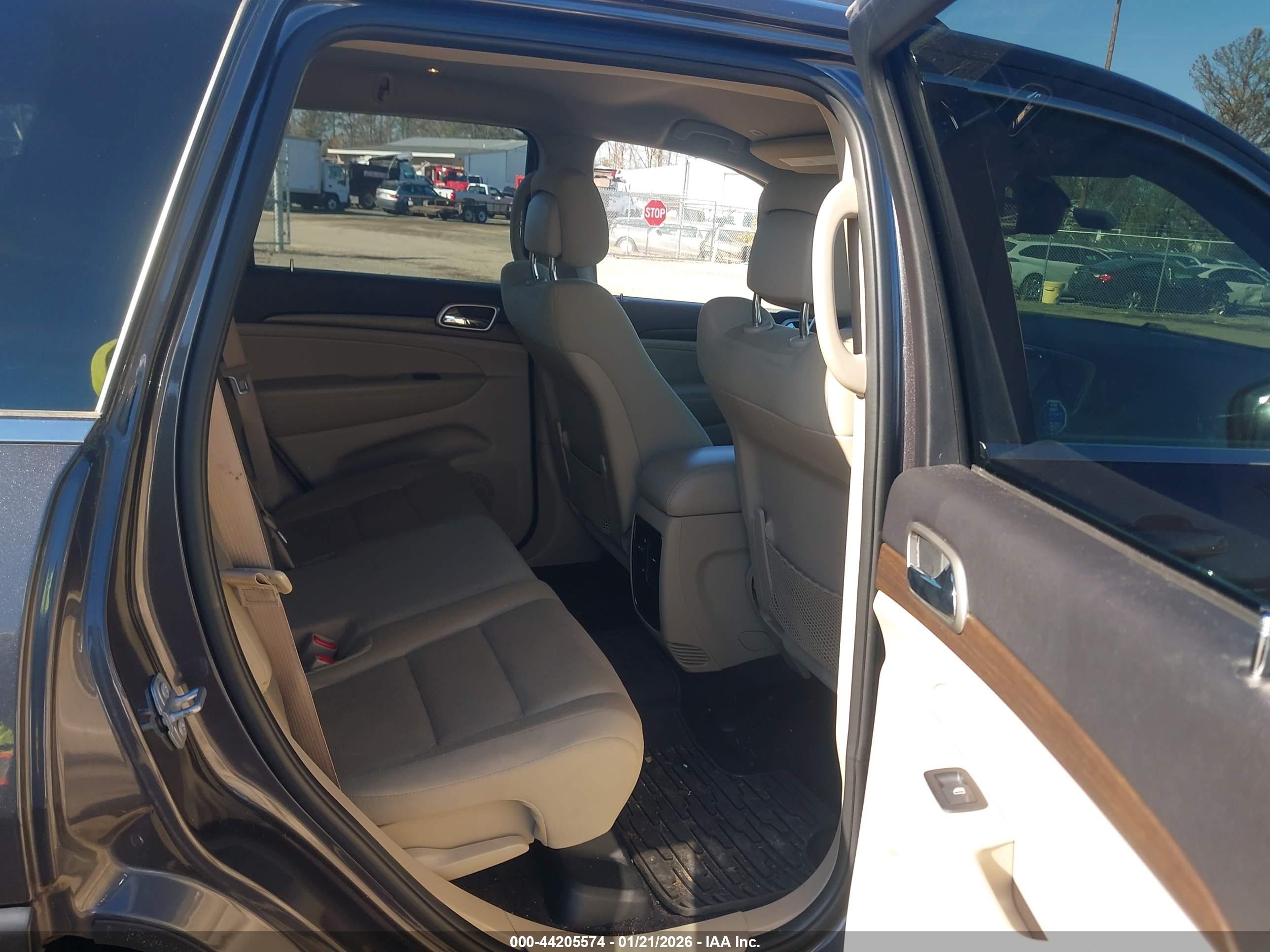 JEEP GRAND image 8