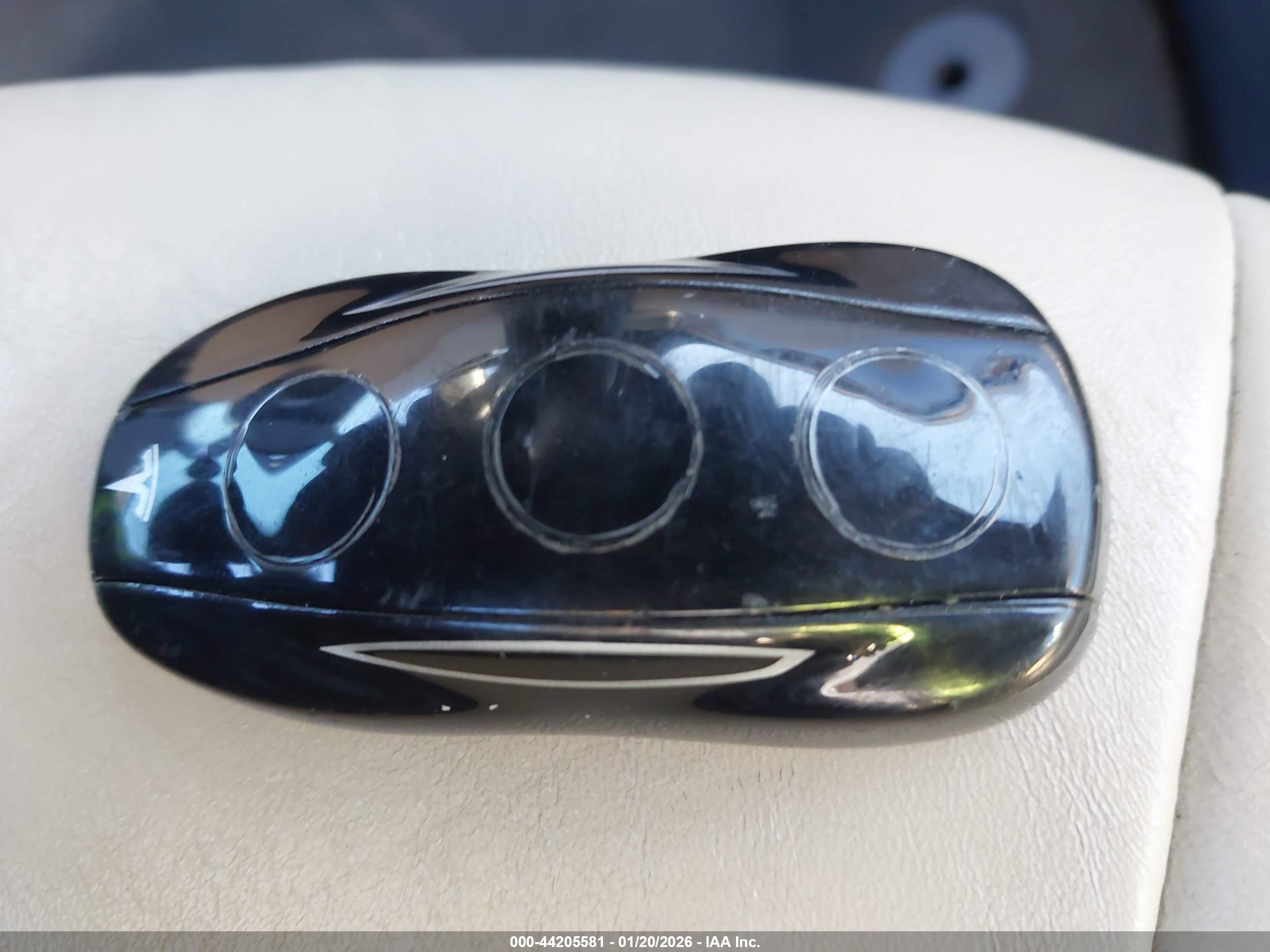 TESLA MODEL image 11