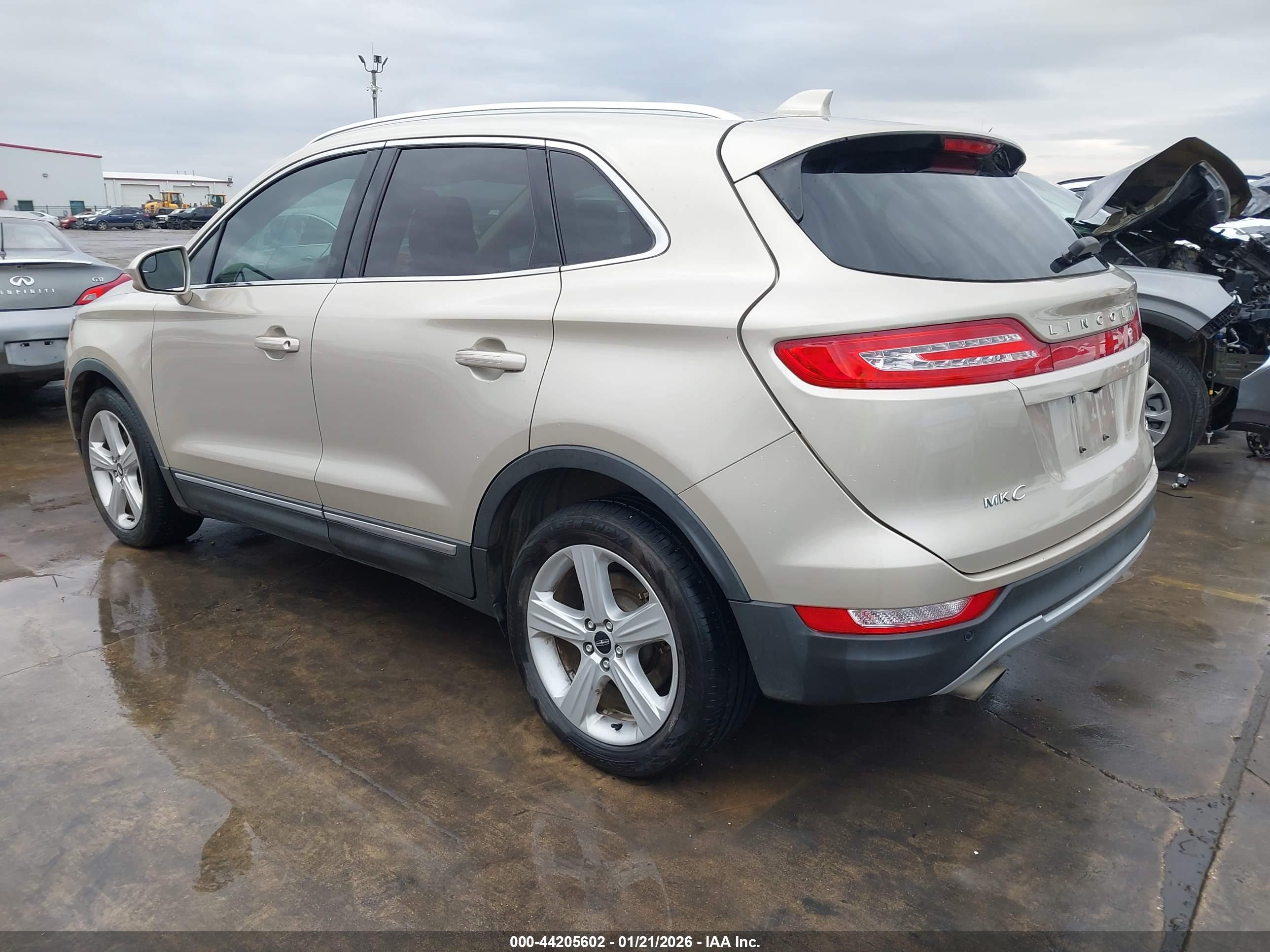 LINCOLN MKC image 3