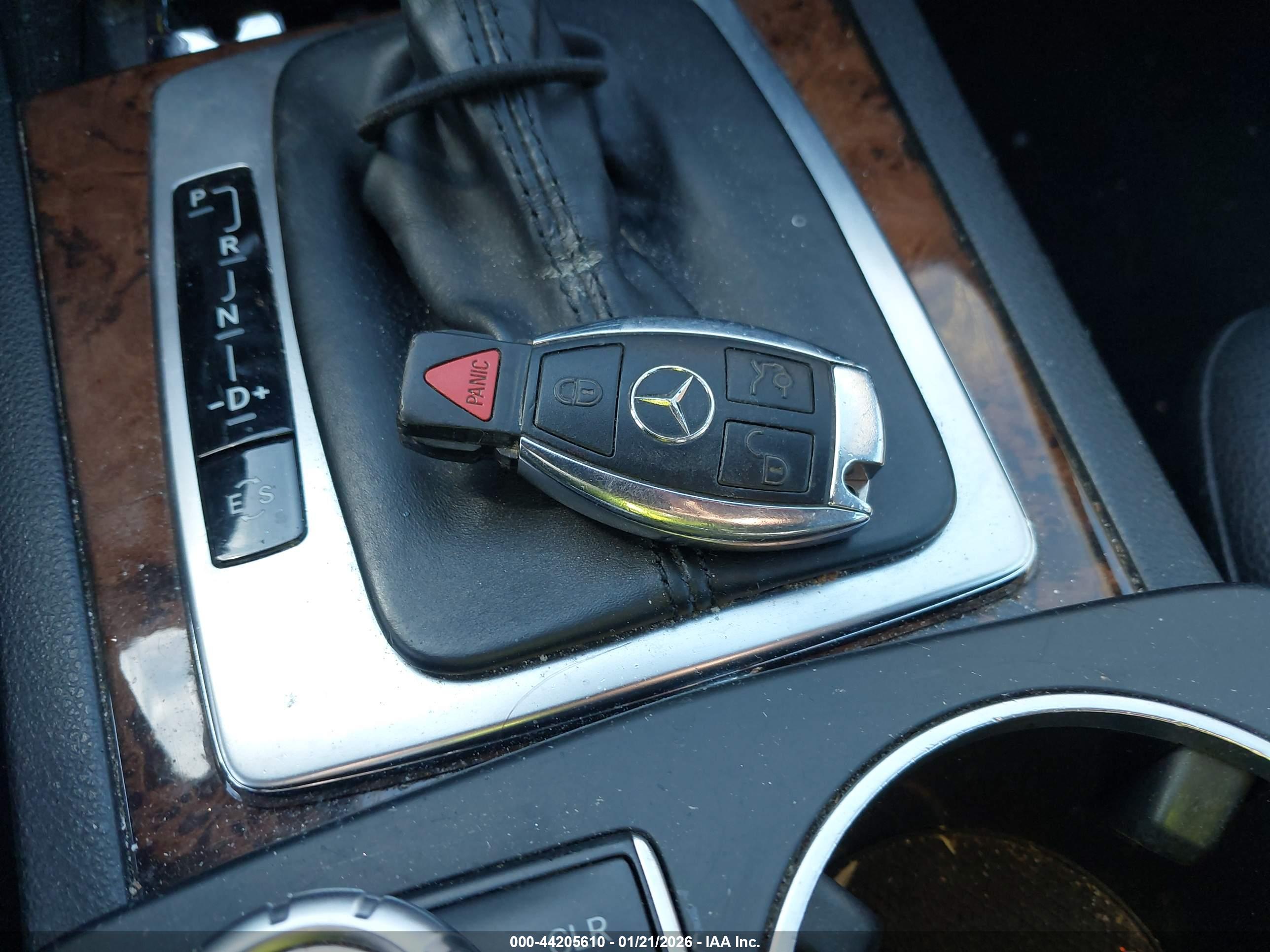 MERCEDES-BENZ C-CLASS image 11