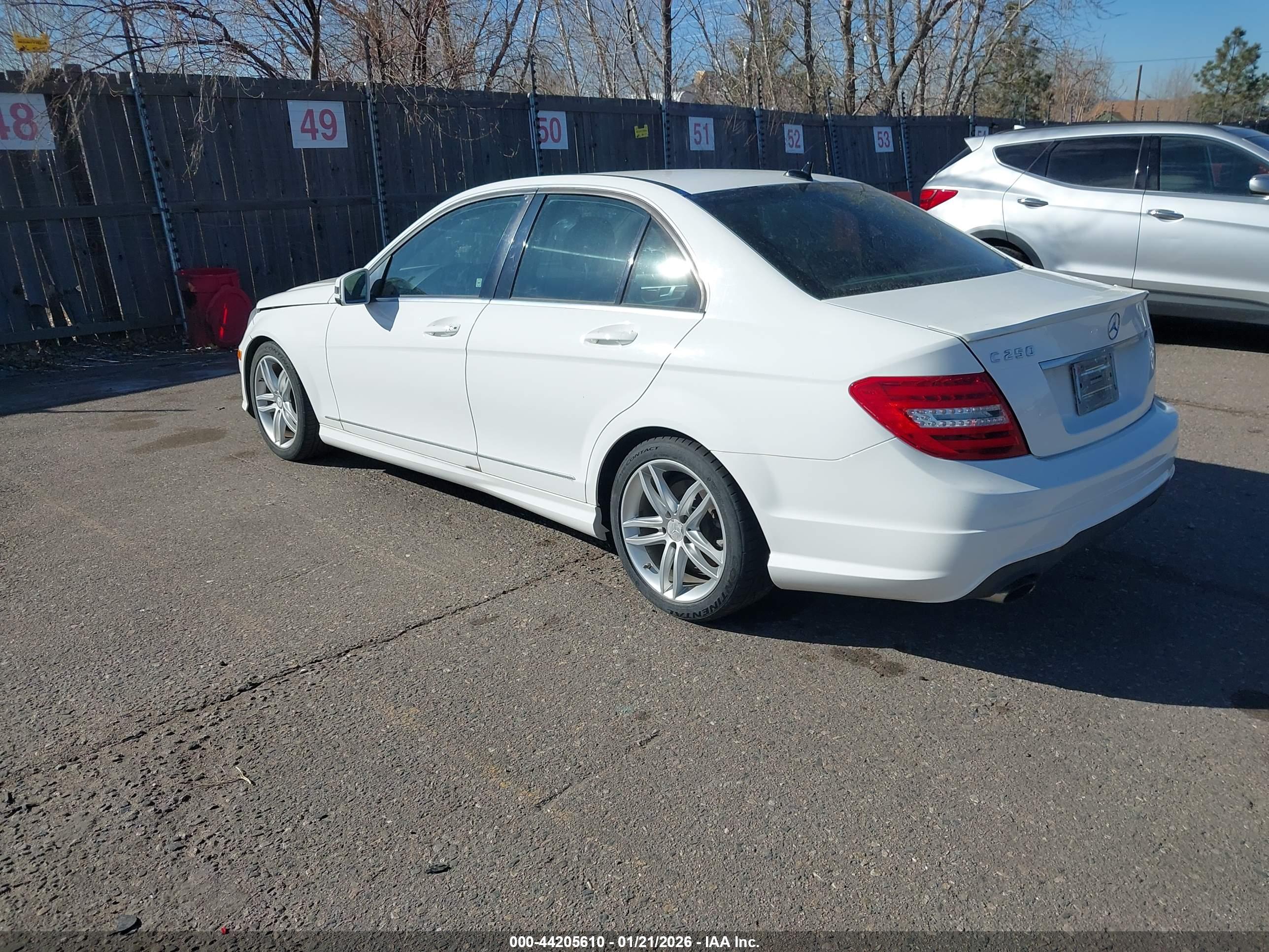 MERCEDES-BENZ C-CLASS image 3