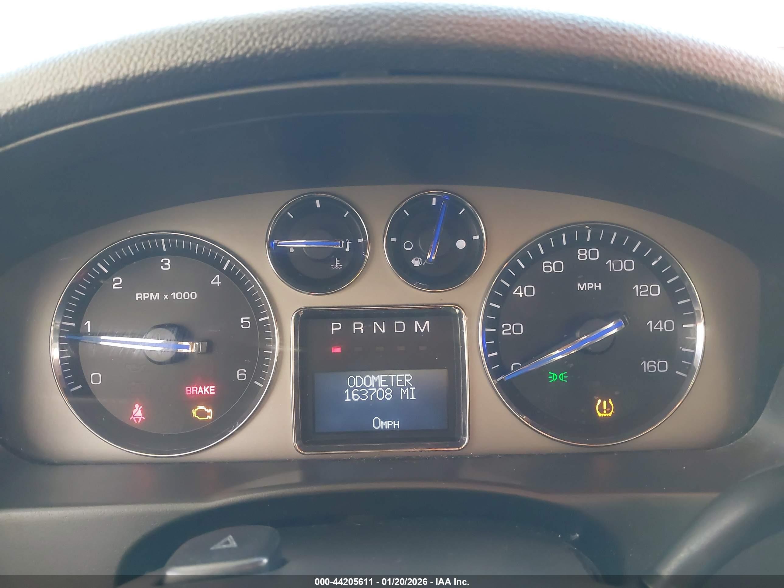 CADILLAC ESCALADE image 7