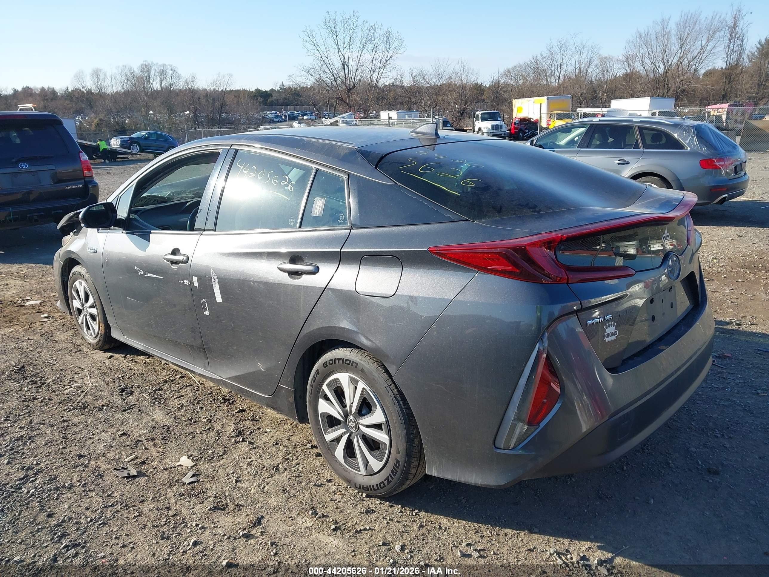 TOYOTA PRIUS image 3
