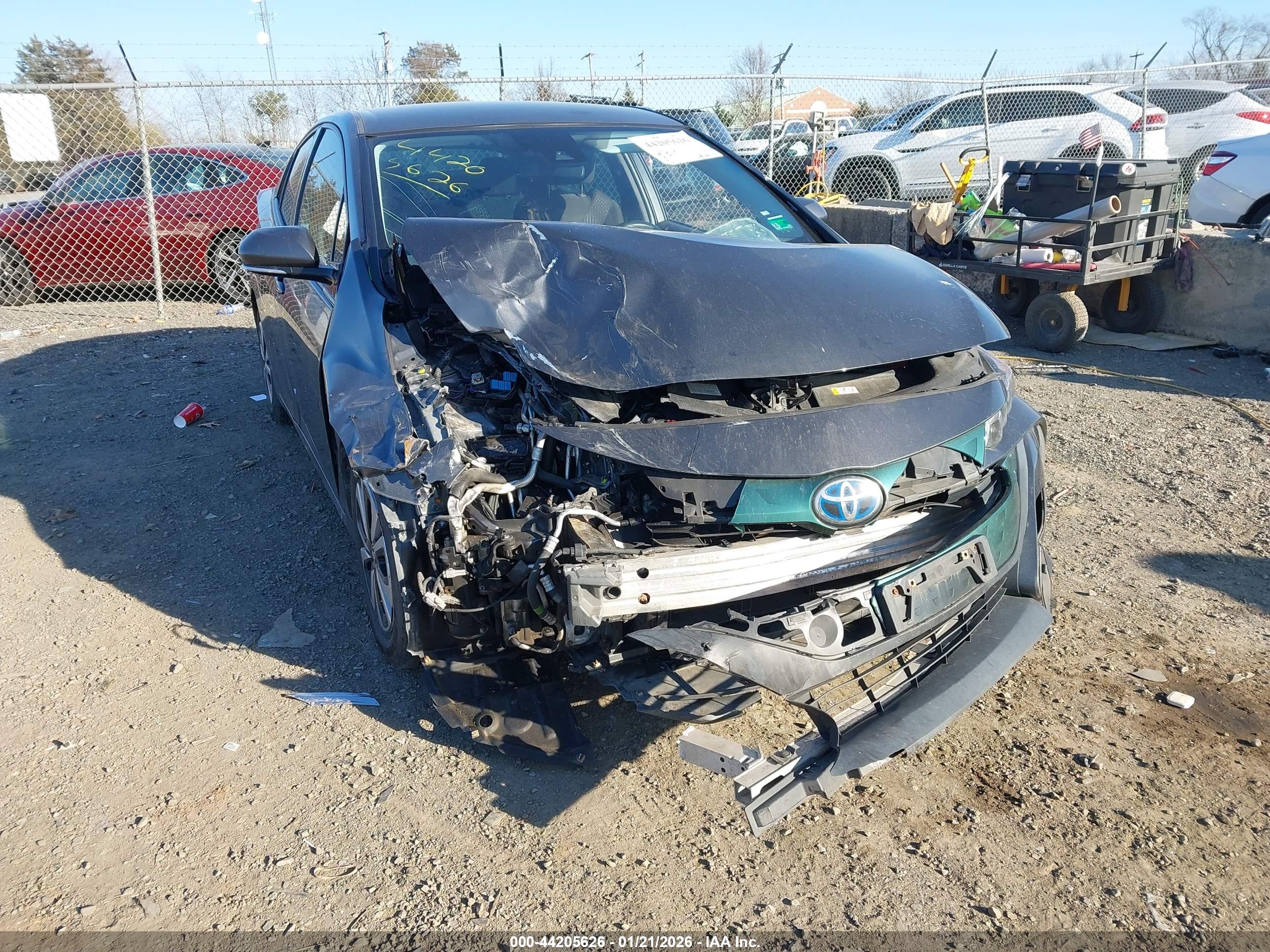 TOYOTA PRIUS image 6