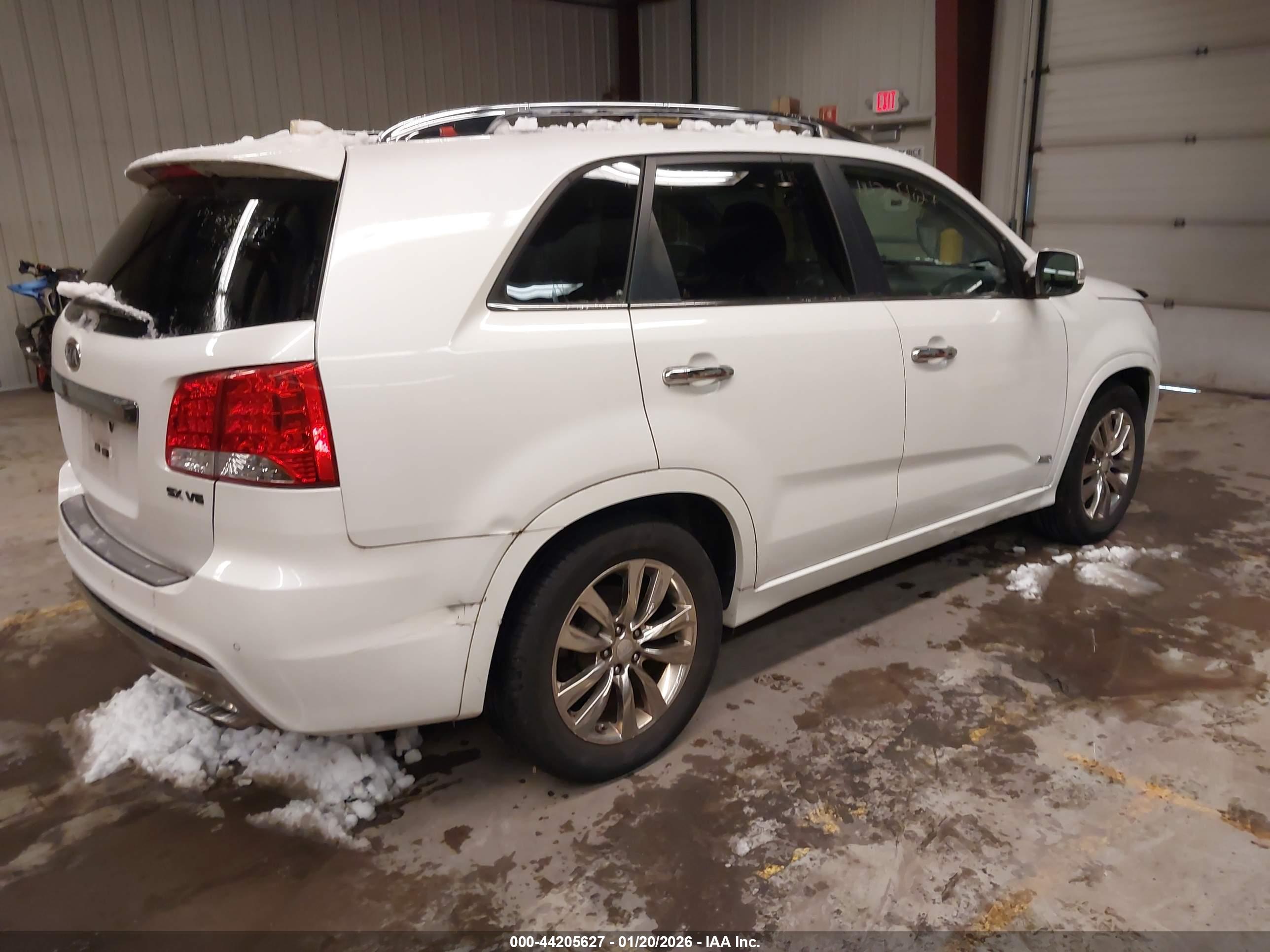 KIA SORENTO image 4