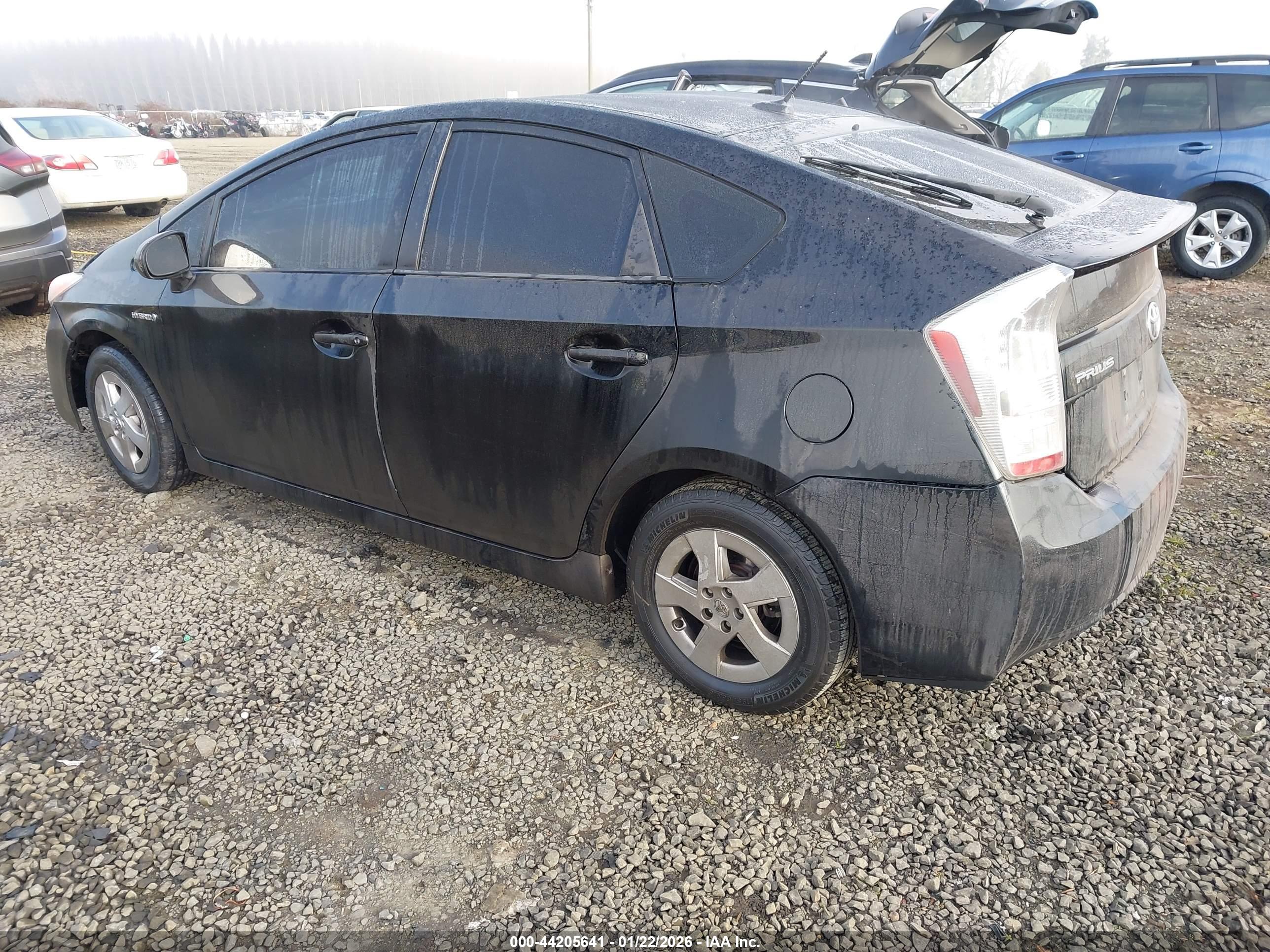 TOYOTA PRIUS image 3