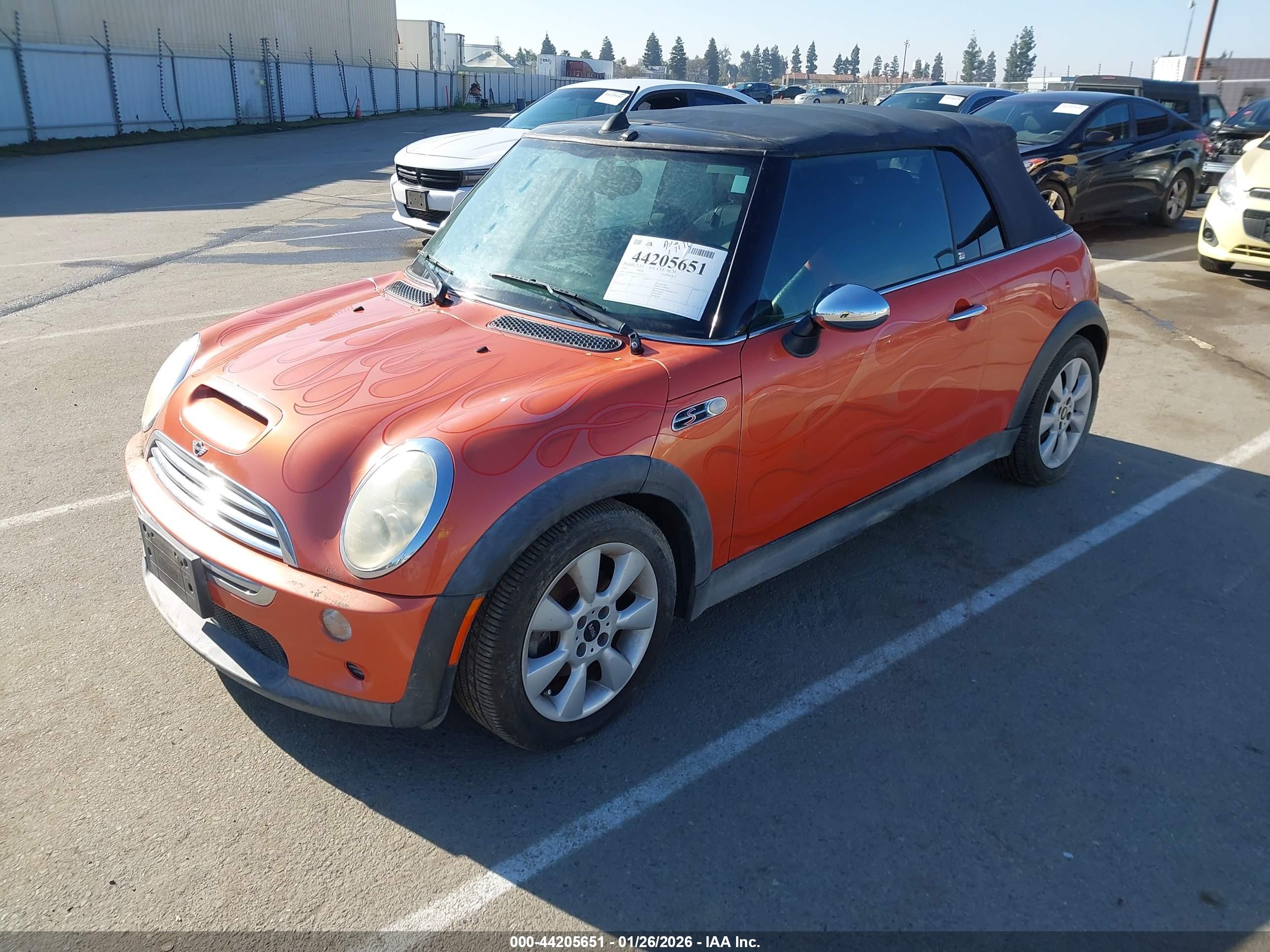 MINI COOPER image 2