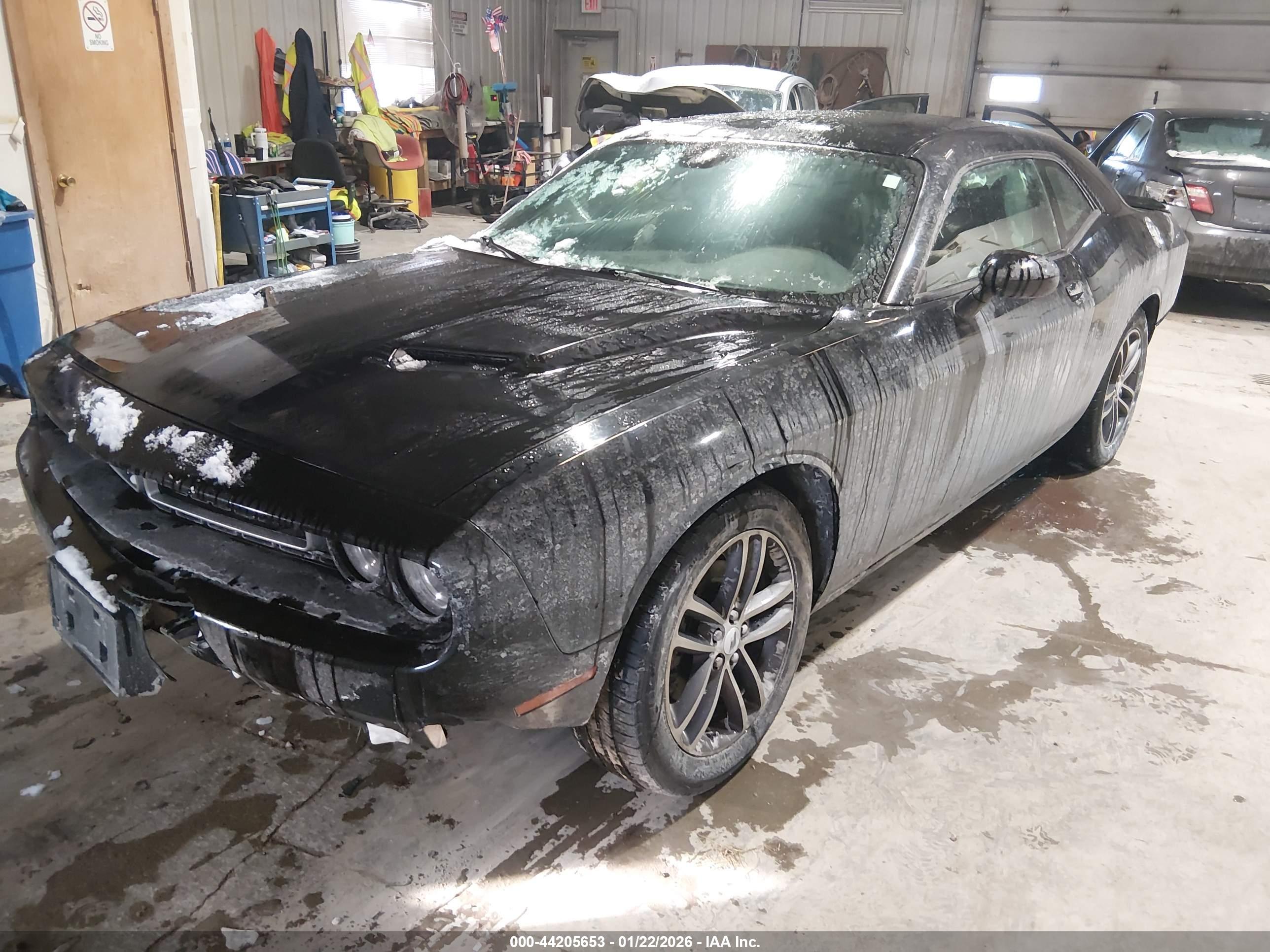 DODGE CHALLENGER image 2