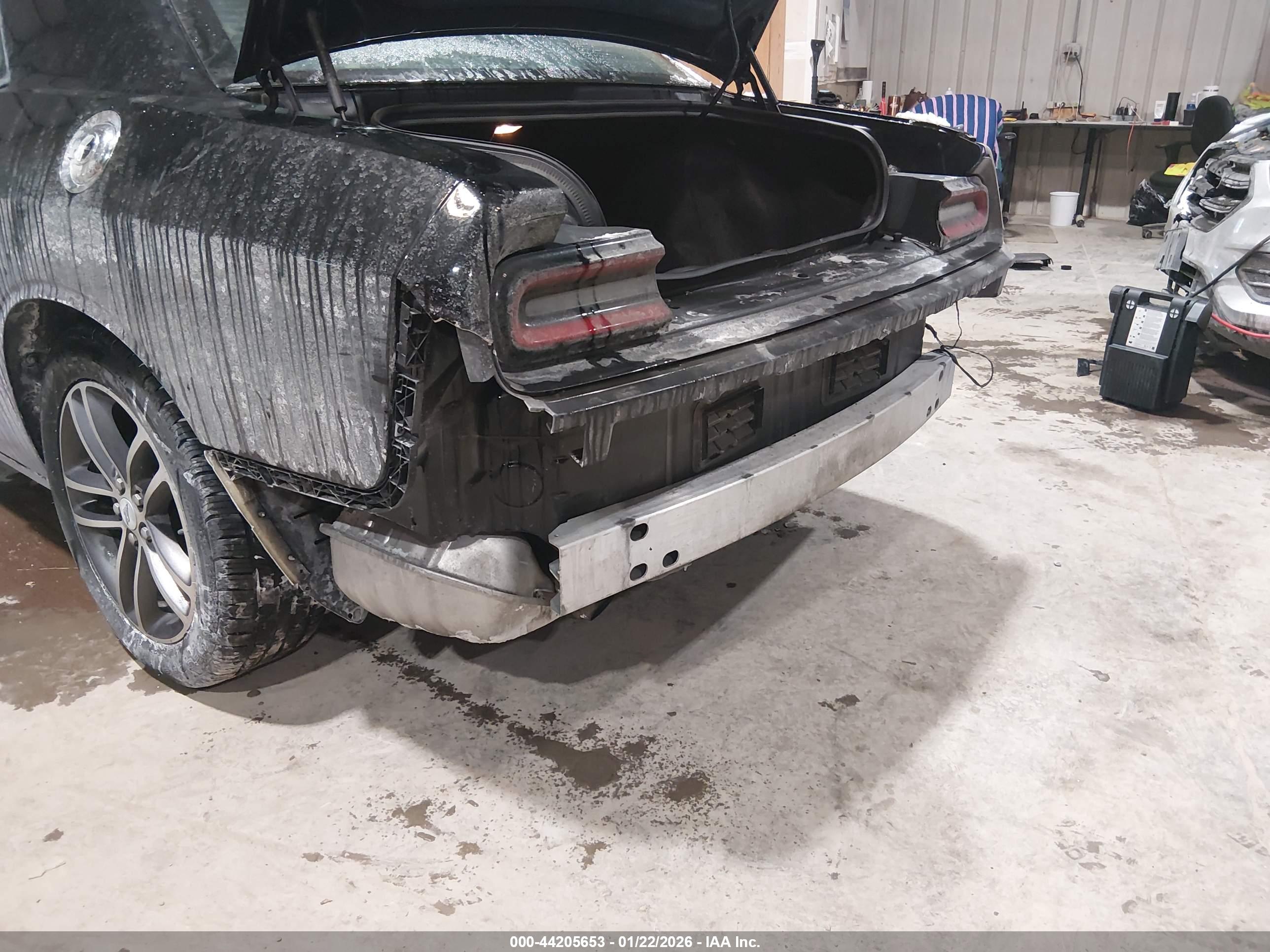 DODGE CHALLENGER image 6