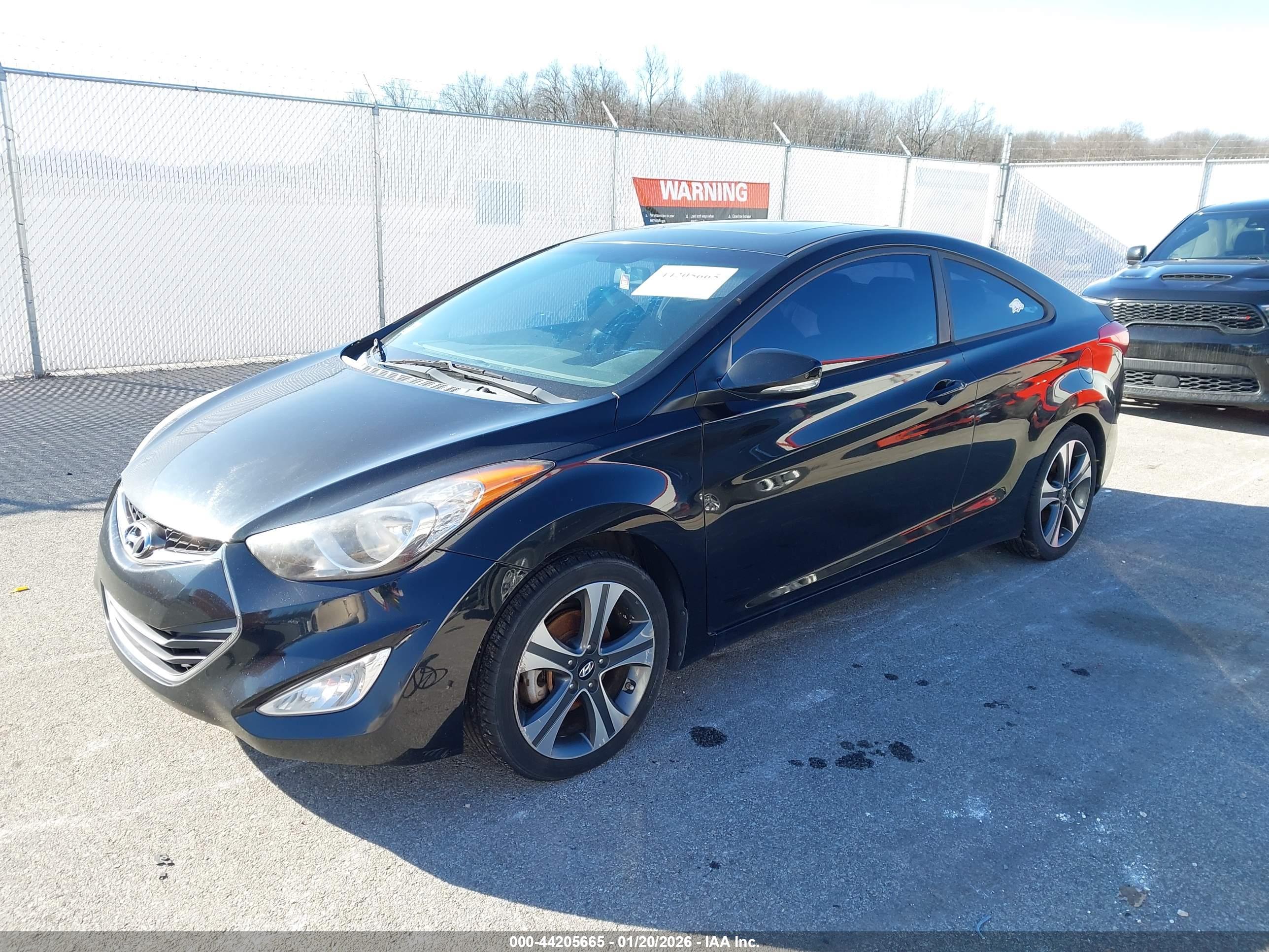 HYUNDAI ELANTRA image 2