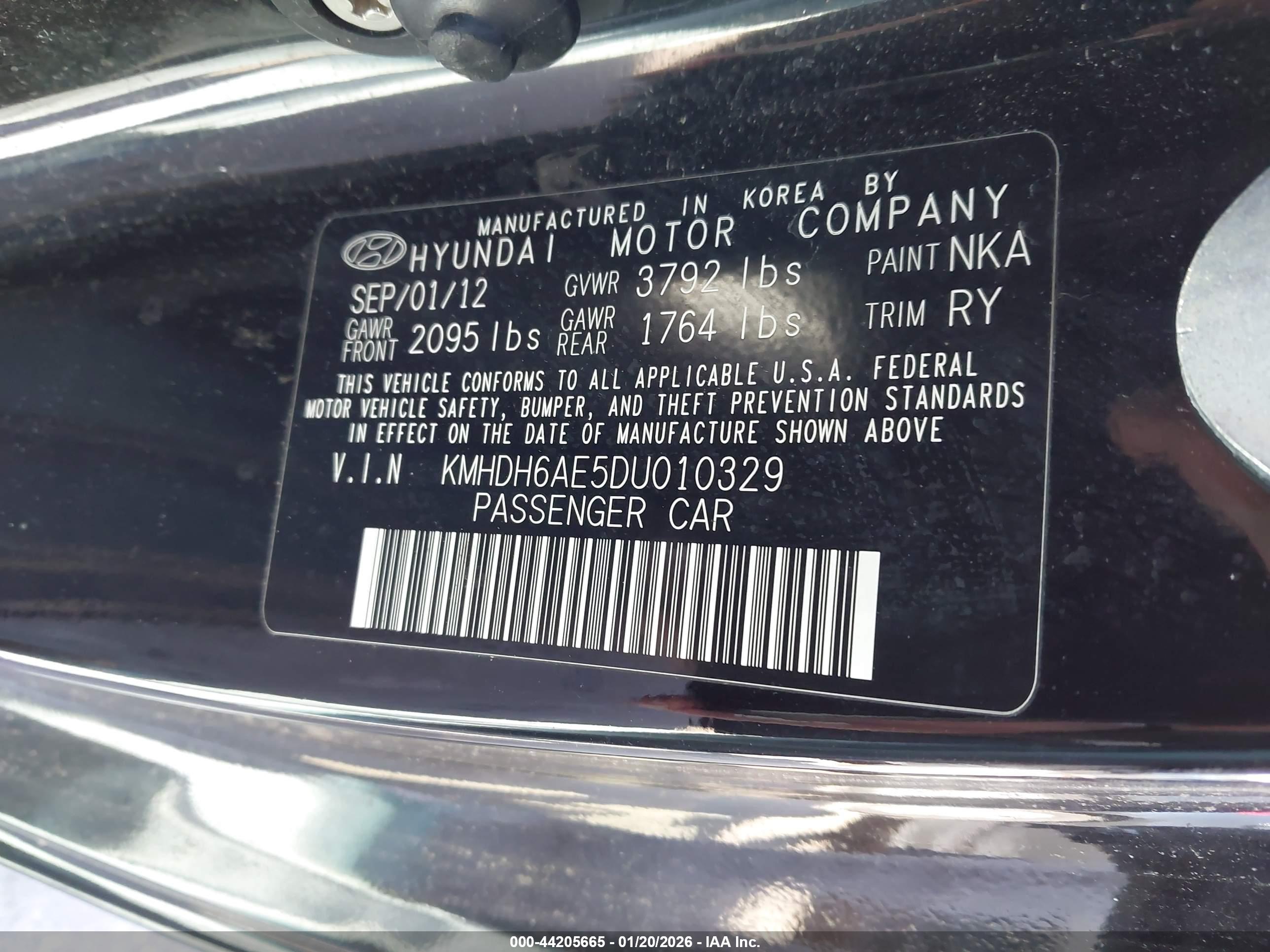 HYUNDAI ELANTRA image 9